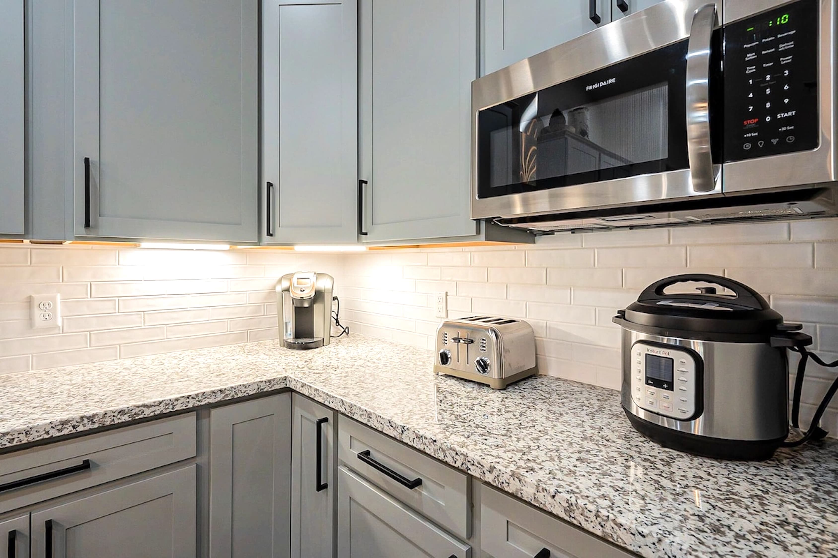 Everything you need, right at your fingertips — a fully equipped kitchen with modern appliances and thoughtful touches for effortless meals.