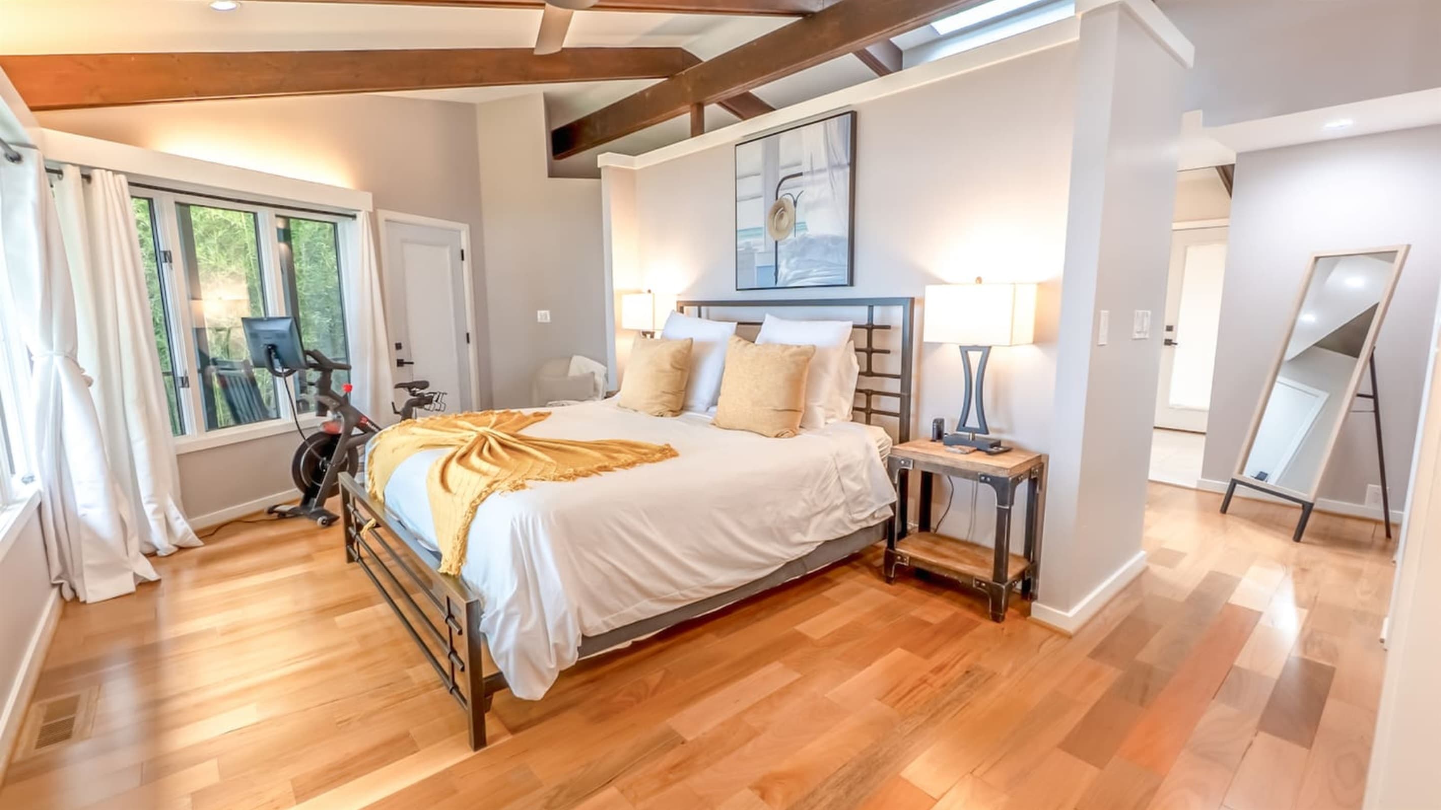 Queen Suite — Private Wing, Ensuite Bath, Warm Tones, Japanese-Inspired Design