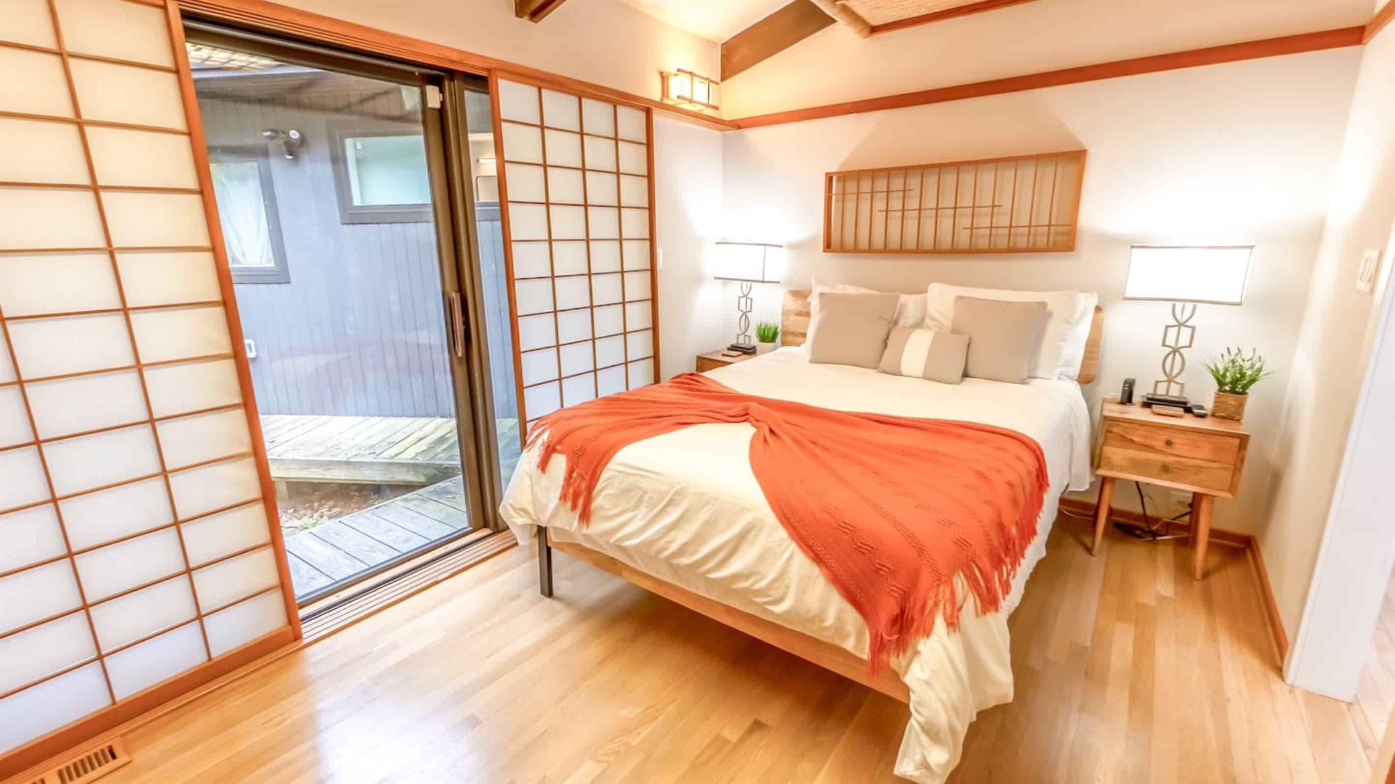 King Suite — Central Wing, Bold Japanese Accent, Shoji Screen Suite, Private Ensuite