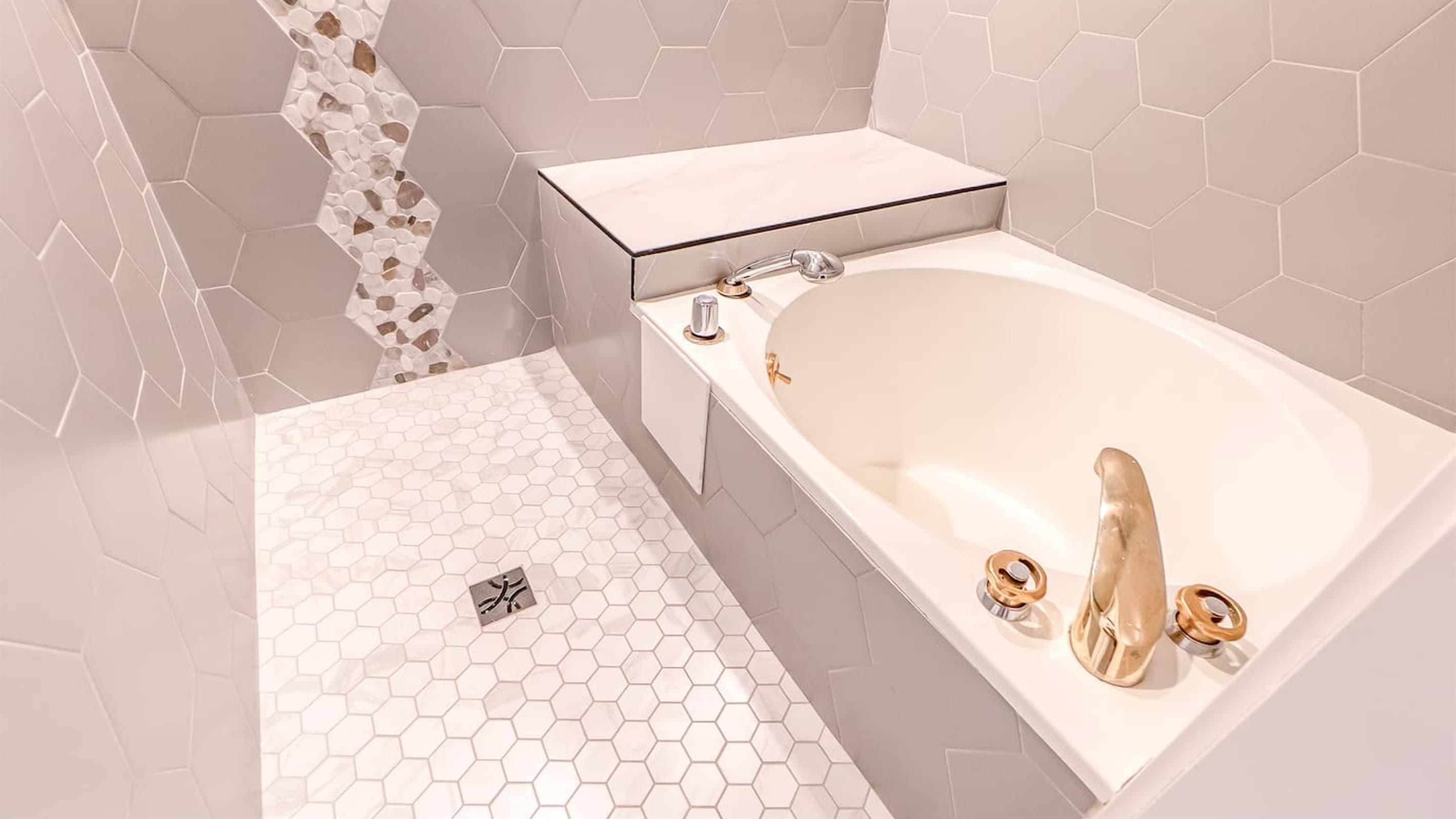 En-Suite Bath — Soaking Tub Detail, Luxury Finish, Private Spa Experience