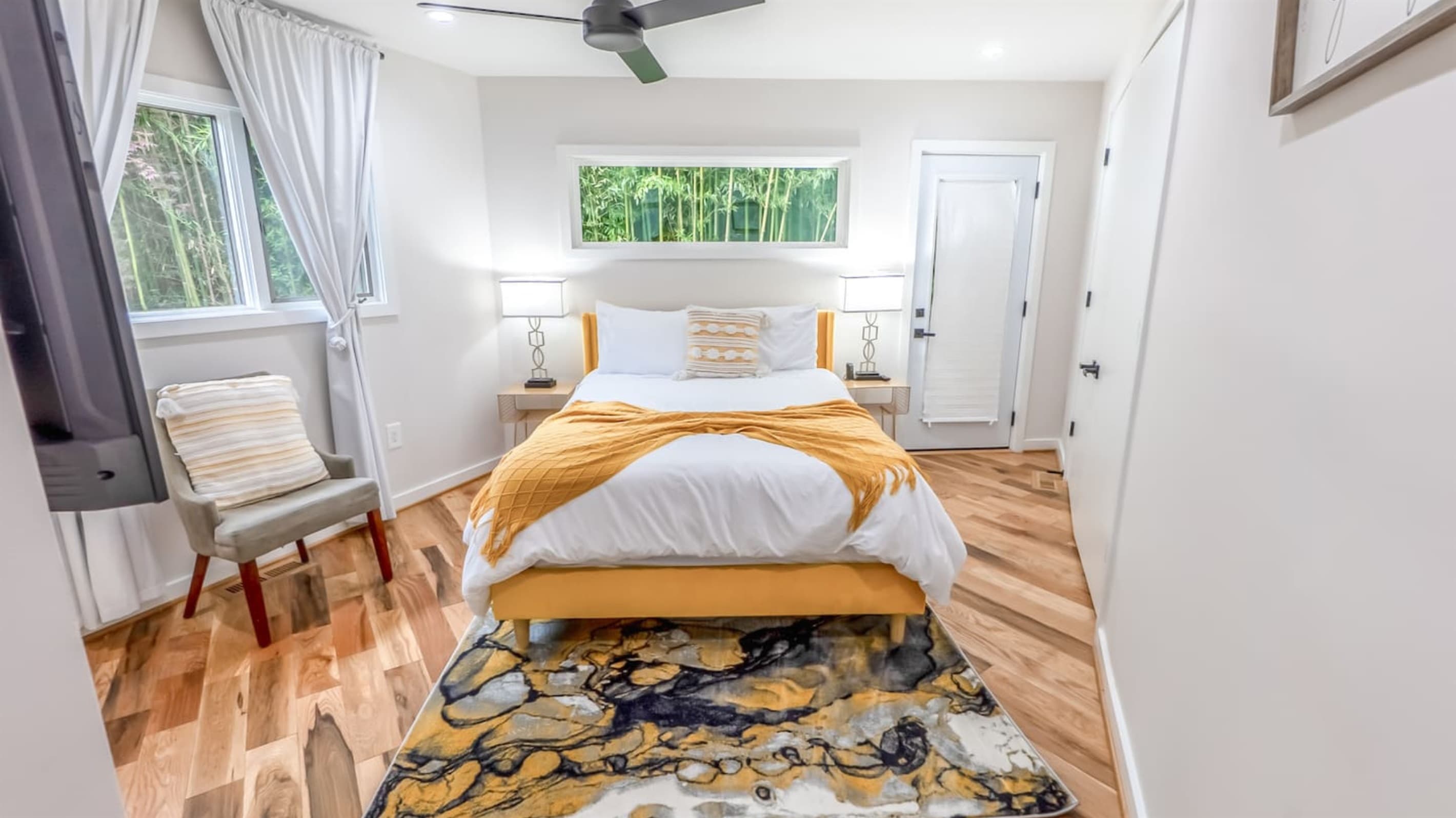 Queen Suite — Private Wing, Ensuite Bath, Golden Tones, Natural Light