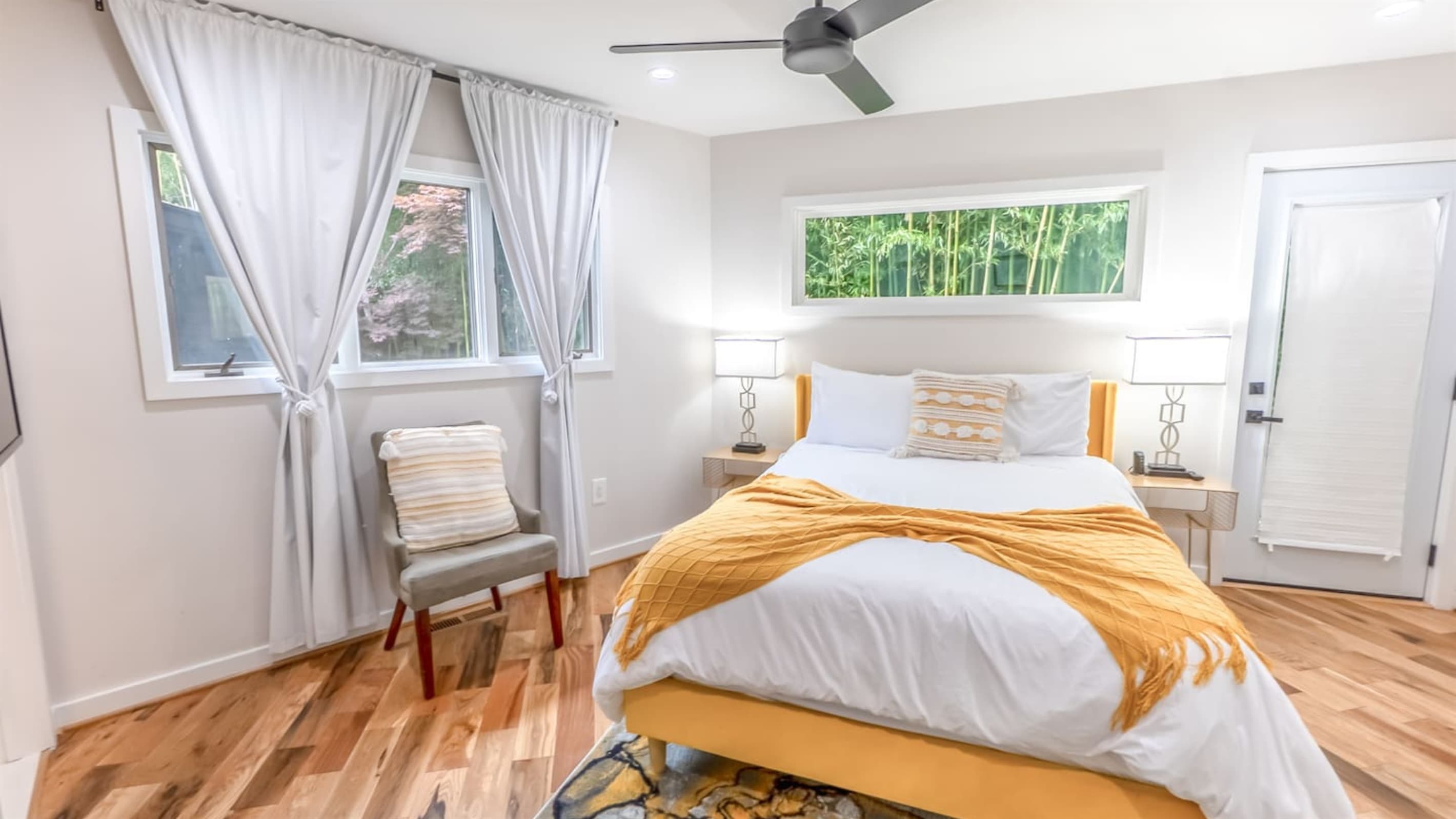 Queen Suite — West Wing, Golden Tones, Natural Light, Private Ensuite Bath