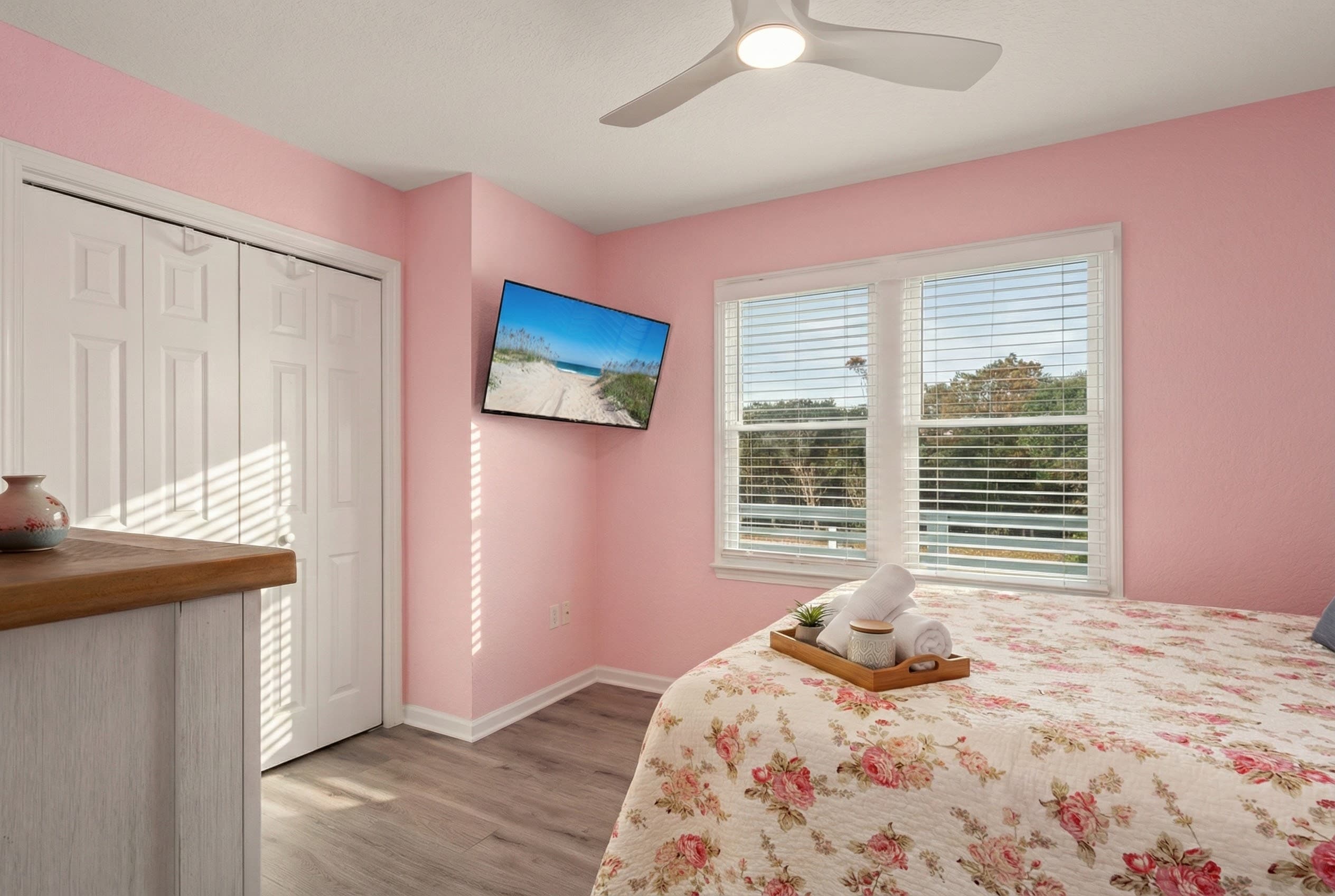 Mid-Level Queen Bedroom 2 — Cheerful Pink Theme with Charming Coastal Décor | Harmankaya, Corolla NC