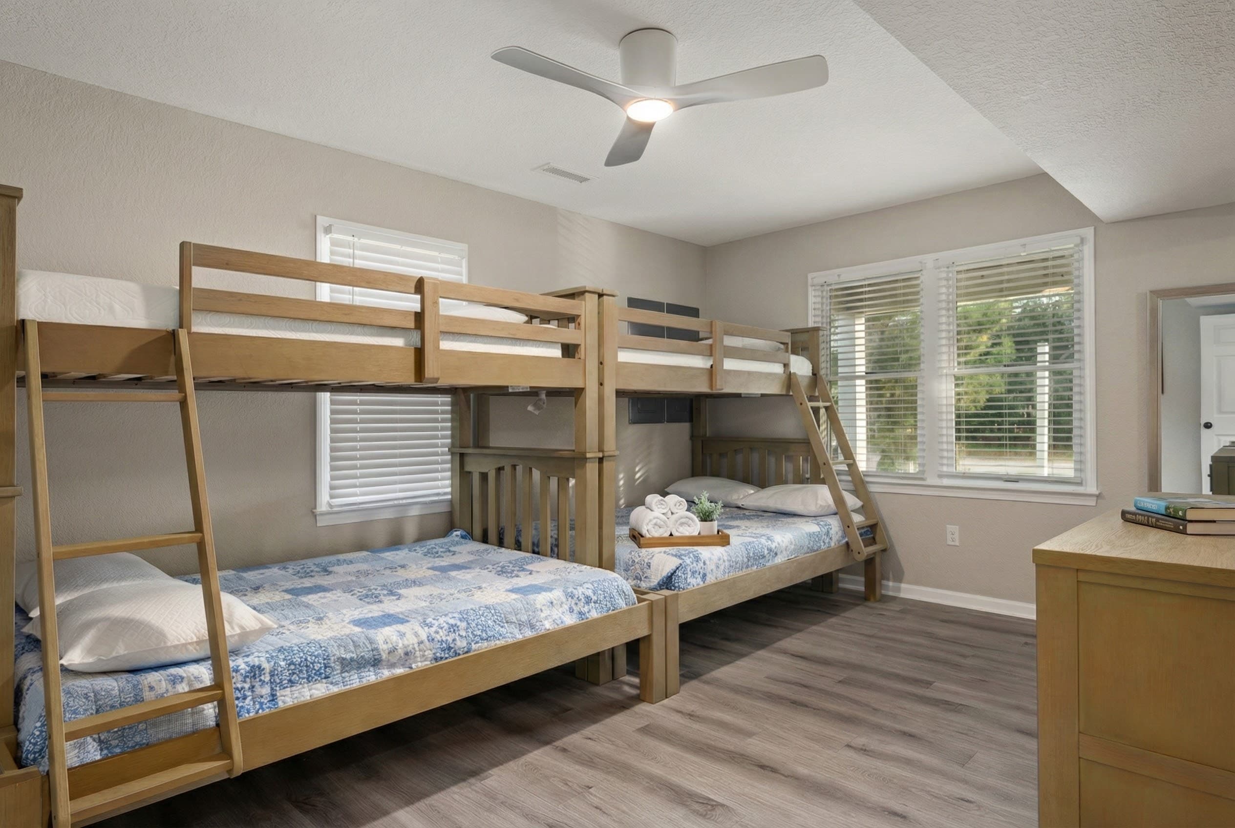 Kids Cove Bunk Room — Twin-Over-Full Pyramid Bunks, Sleeps 6 Kids | Harmankaya, Corolla Outer Banks