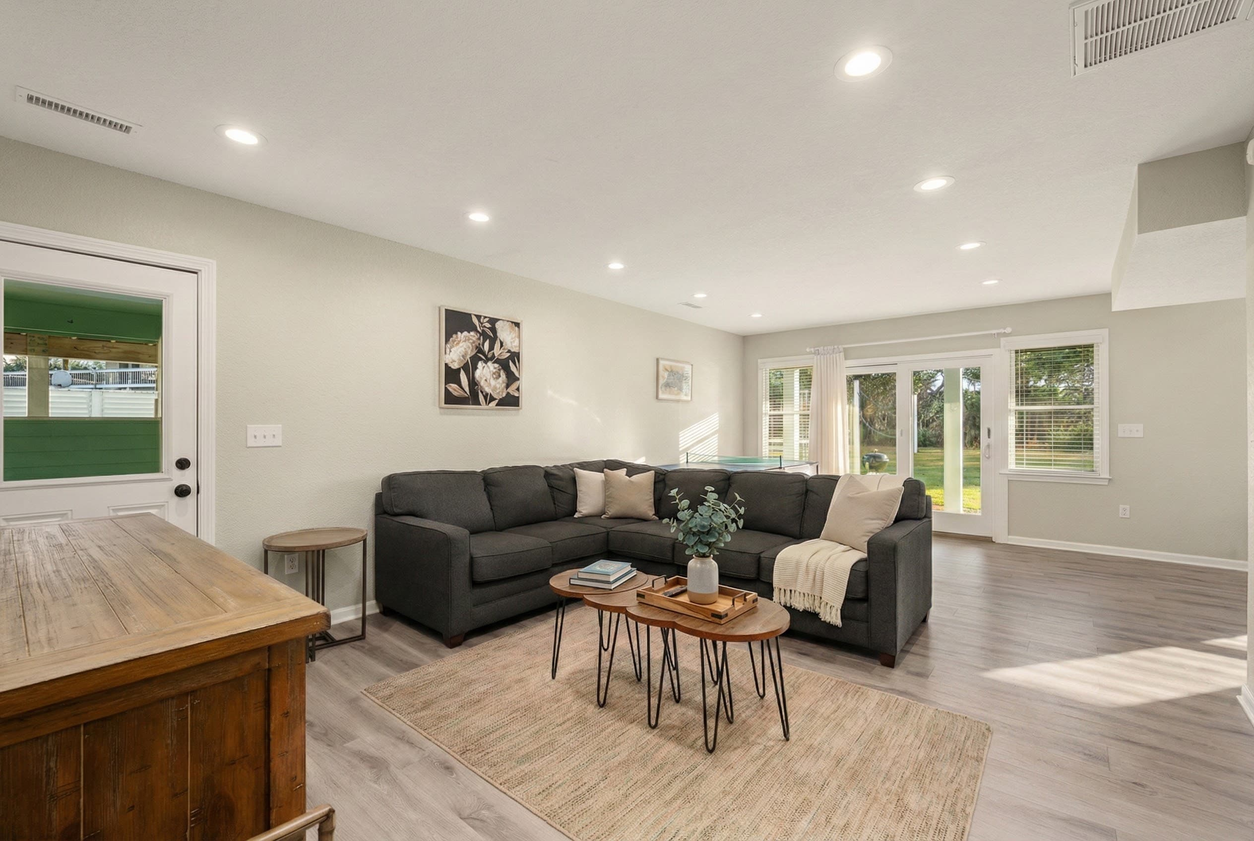 Open & Inviting Living Space with Ample Seating & Natural Light | Harmankaya, Whalehead Beach OBX