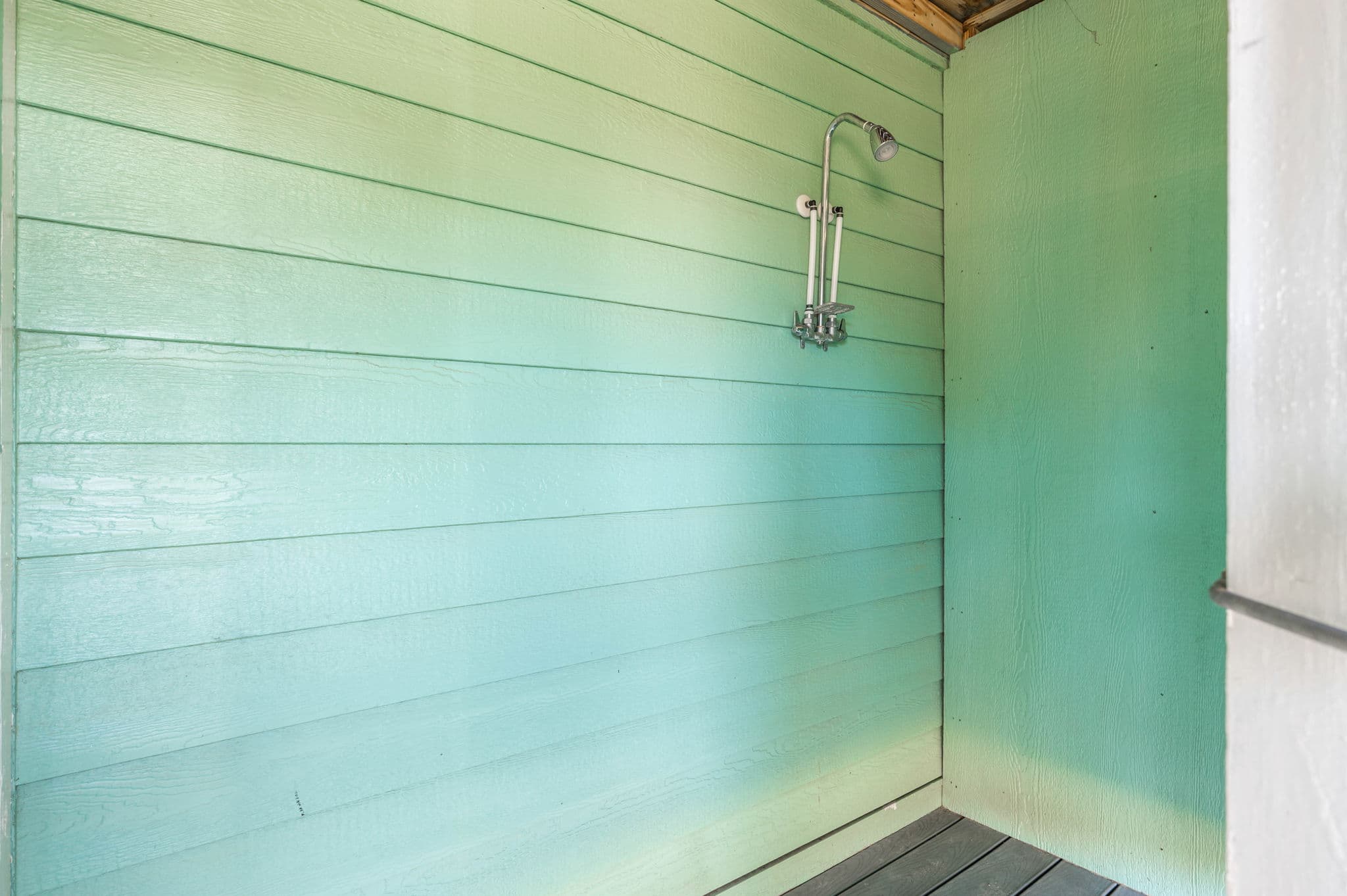 Outdoor Shower — Rinse Off After a Day at the Beach | Harmankaya, Corolla Outer Banks