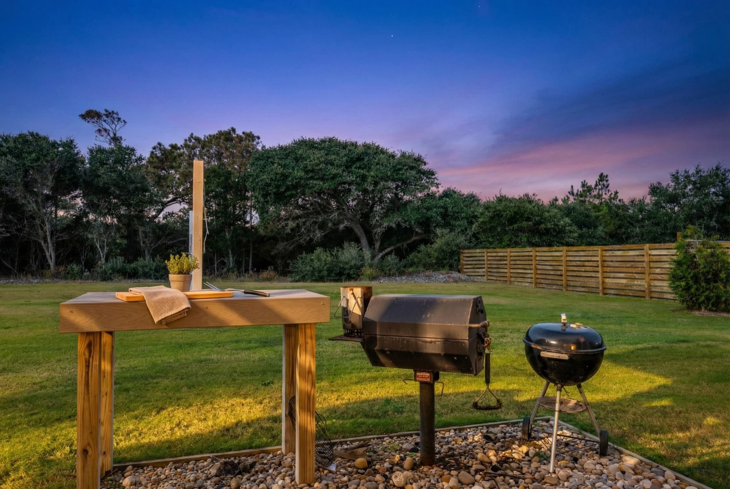 BBQ Grill Station with Outdoor Dining — Cookouts Under the Stars | Harmankaya, Corolla Outer Banks NC