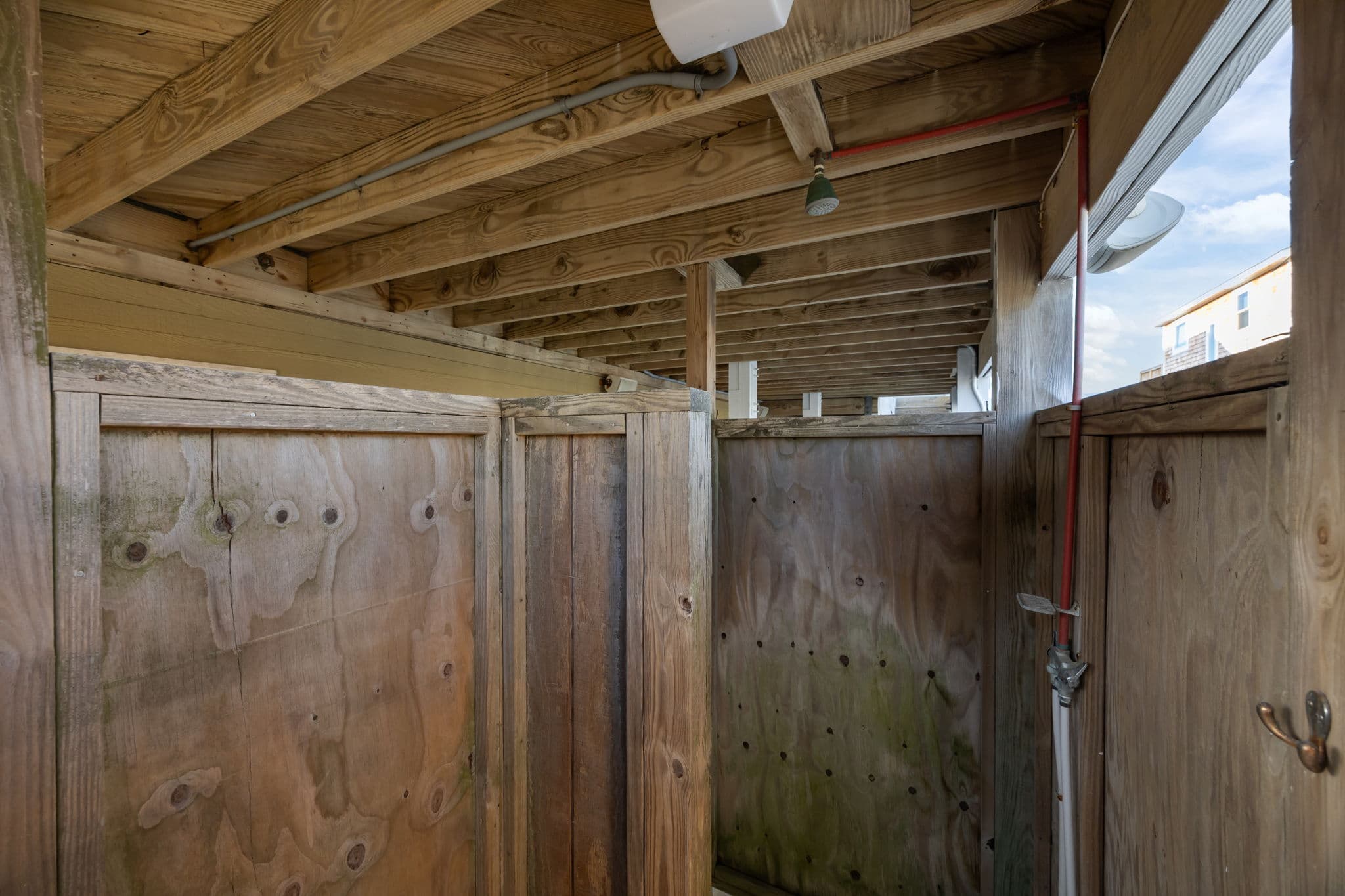 Outdoor Shower — Rinse Off After a Day at the Beach | Angler's Retreat, South Nags Head OBX