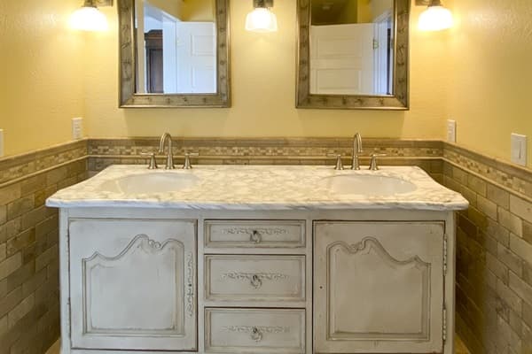 Mark Twain Bathroom — Elegant Vanity Mirror & Premium Finishes | Ensuite for Event Guests | Corolla 4x4, OBX