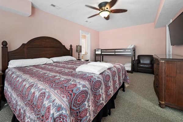 Hemingway Bedroom 14 — Bright & Cheerful Coastal Suite, Perfect for Large Group Vacations at Fitzgerald & Hemingway Outer Banks Retreat