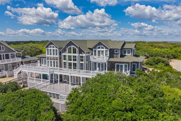 Beachfront Setting of Fitzgerald & Hemingway — Luxury Outer Banks Compound Perfect for Weddings, Corporate Retreats & Family Reunions