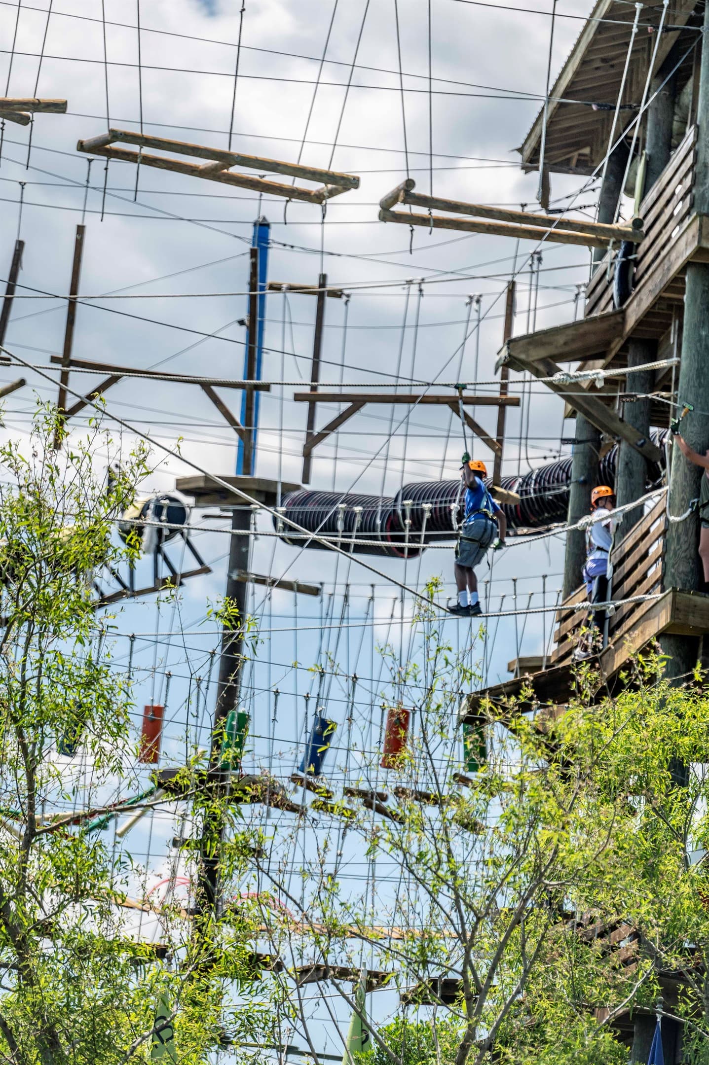 Adventure climbing and outdoor activities — thrilling experiences for guests seeking active entertainment nearby