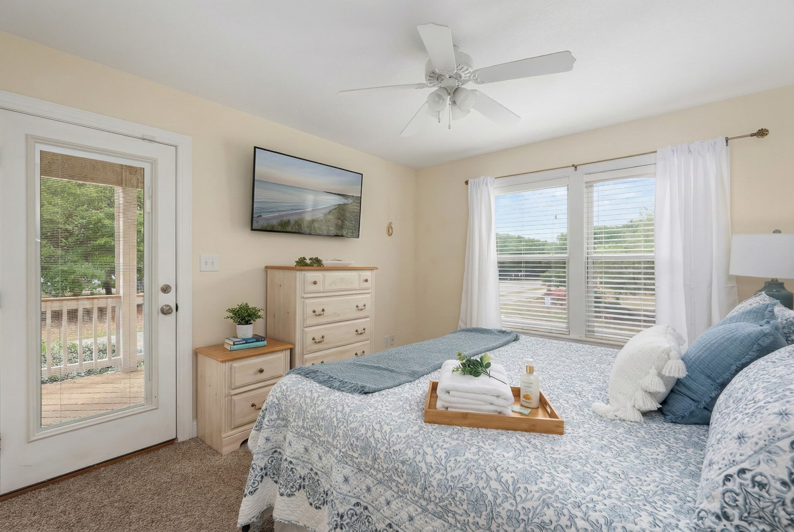 BR3 Queen Suite with Deck Access — Ocean Breezes & Morning Light | Soundside Pearl, Outer Banks