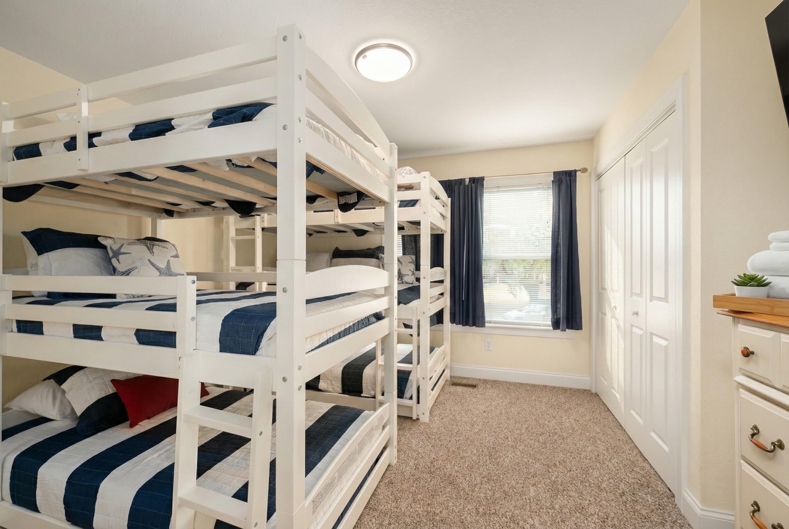 The Minnow Quarters (BR2) — Fun Bunk Room with Nautical Theme, Sleeps 6 Kids | Soundside Pearl, OBX