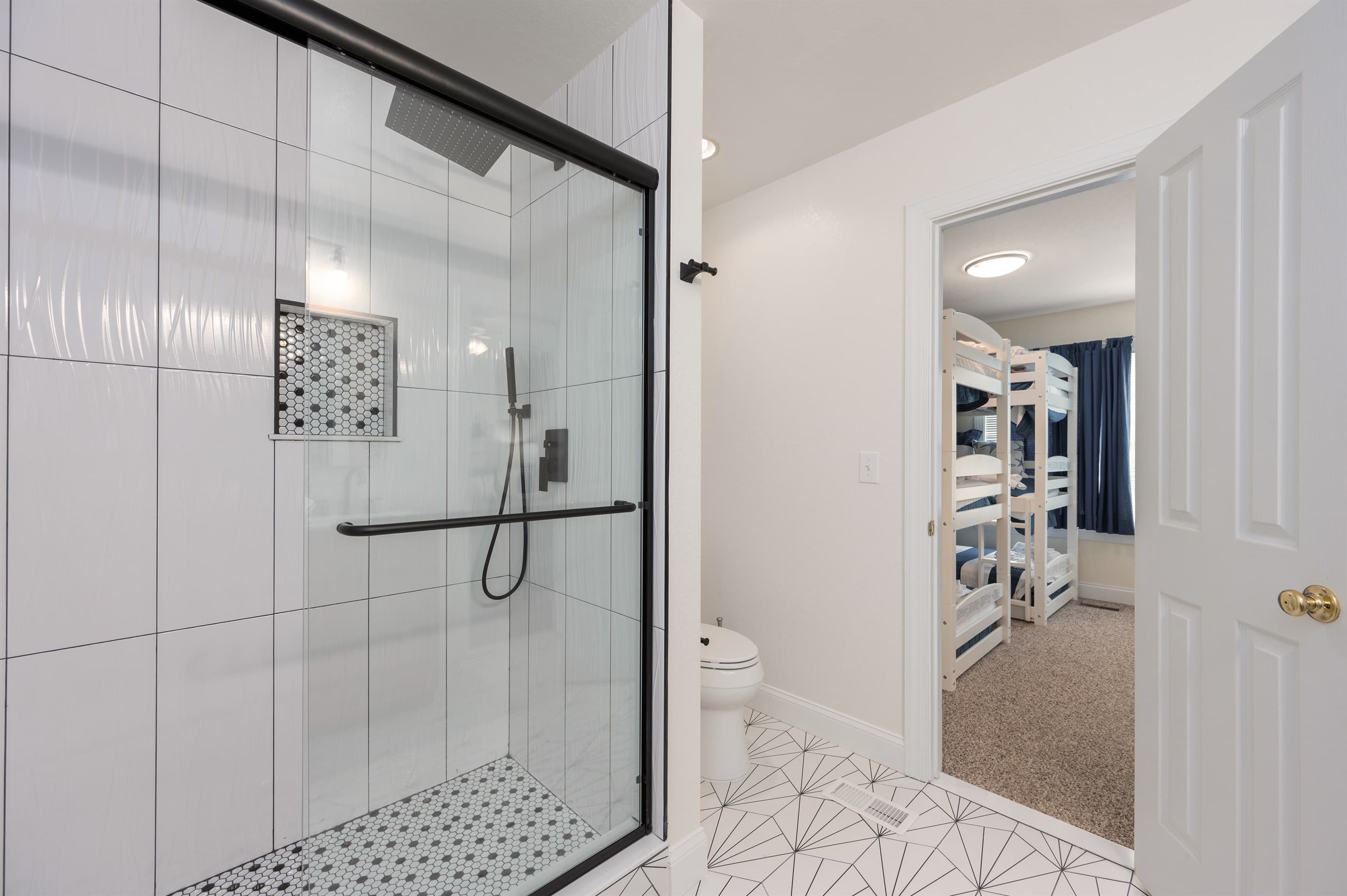 Ensuite Bath 5 — Sleek & Stylish with Modern Touches | Soundside Pearl, Outer Banks