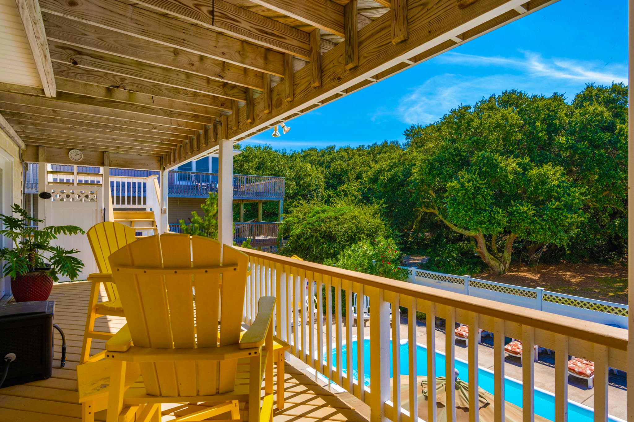 Mid-Level Shaded Deck with Comfortable Seating — Morning Coffee with Sound Views | Soundside Pearl, OBX