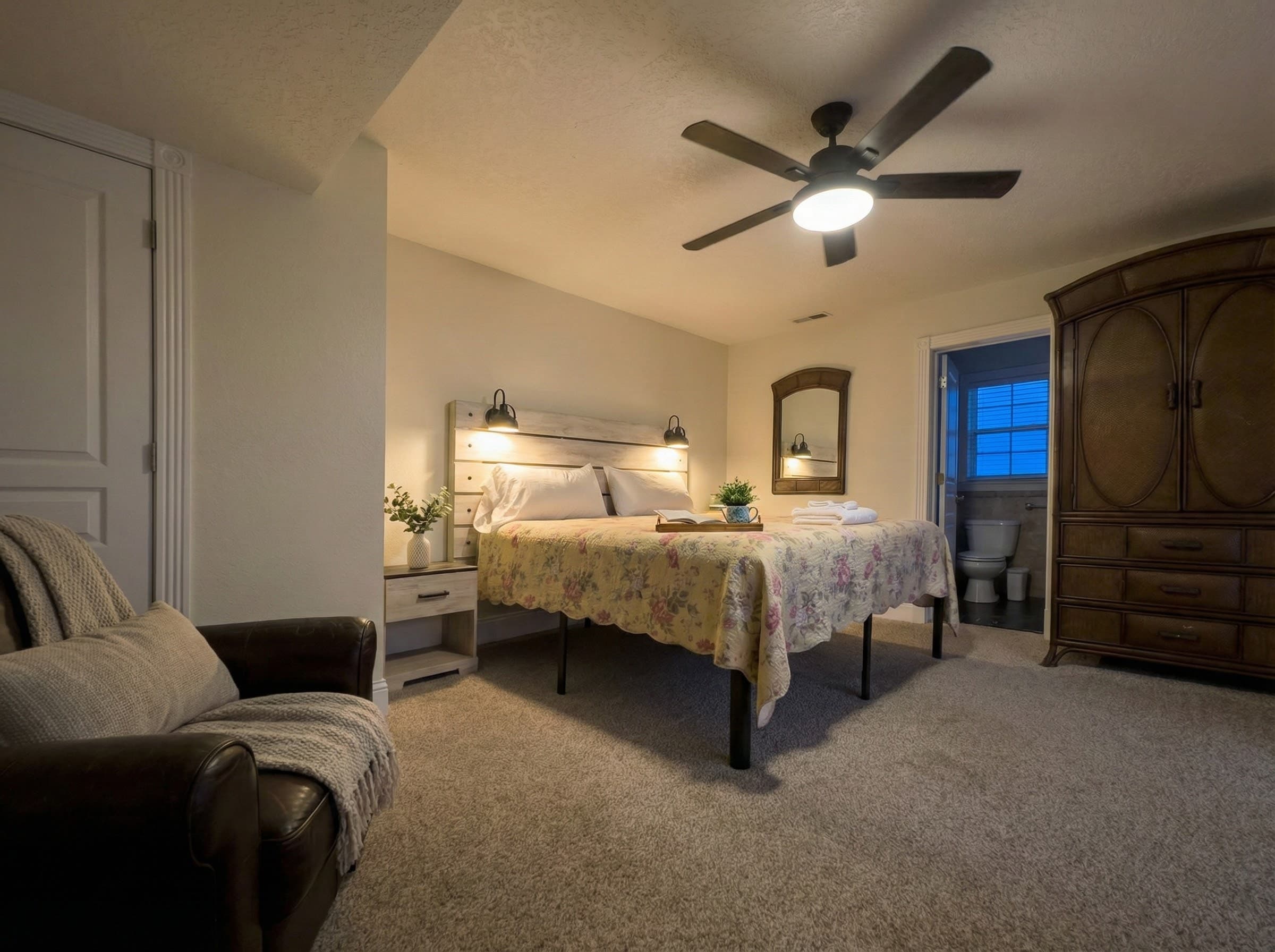 Bedroom 9 — Cozy King Retreat with Classic Coastal Décor | The Hemingway 14-Bedroom Oceanfront Estate, Corolla, Outer Banks