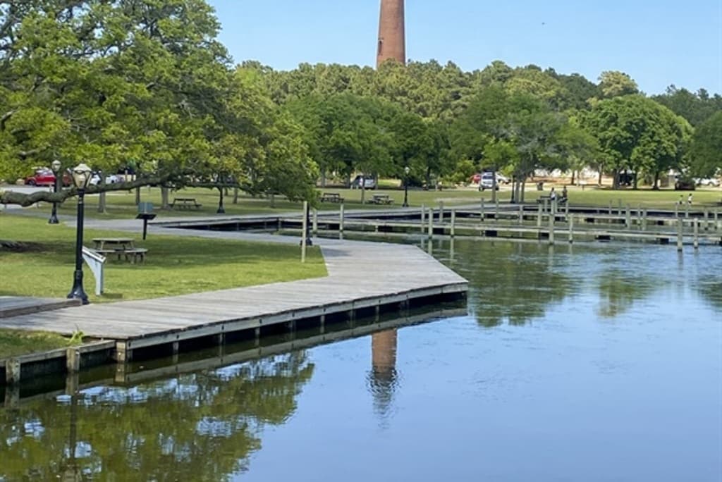 Serene Waterfront Views Near The Hemingway — Kayaking, Paddleboarding & Nature Exploration | Corolla, Outer Banks Activities
