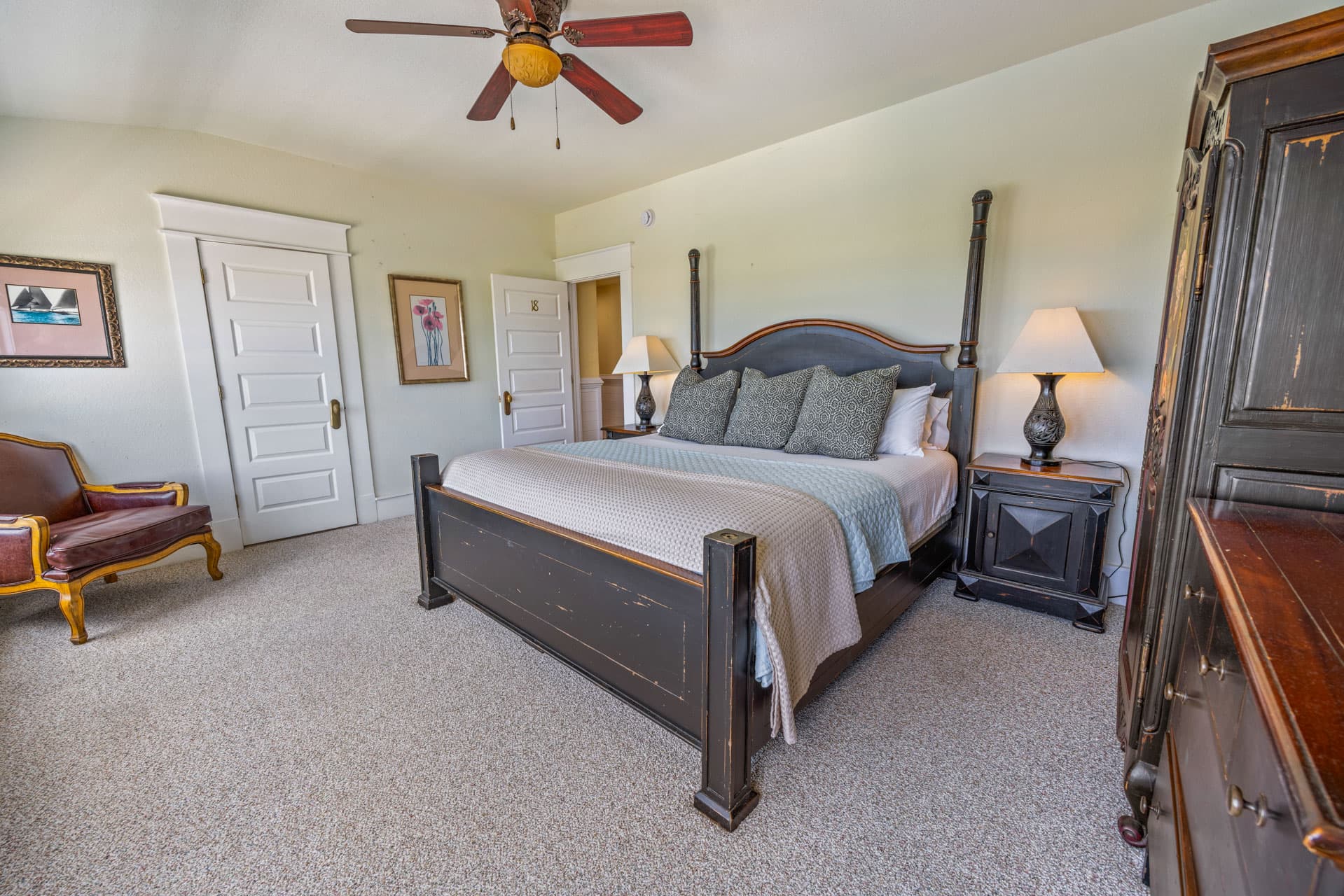 Executive Suite — Spacious King Suite Alternate View at Mark Twain Estate, Level 3, Ideal for Wedding Couples or Corporate Leaders