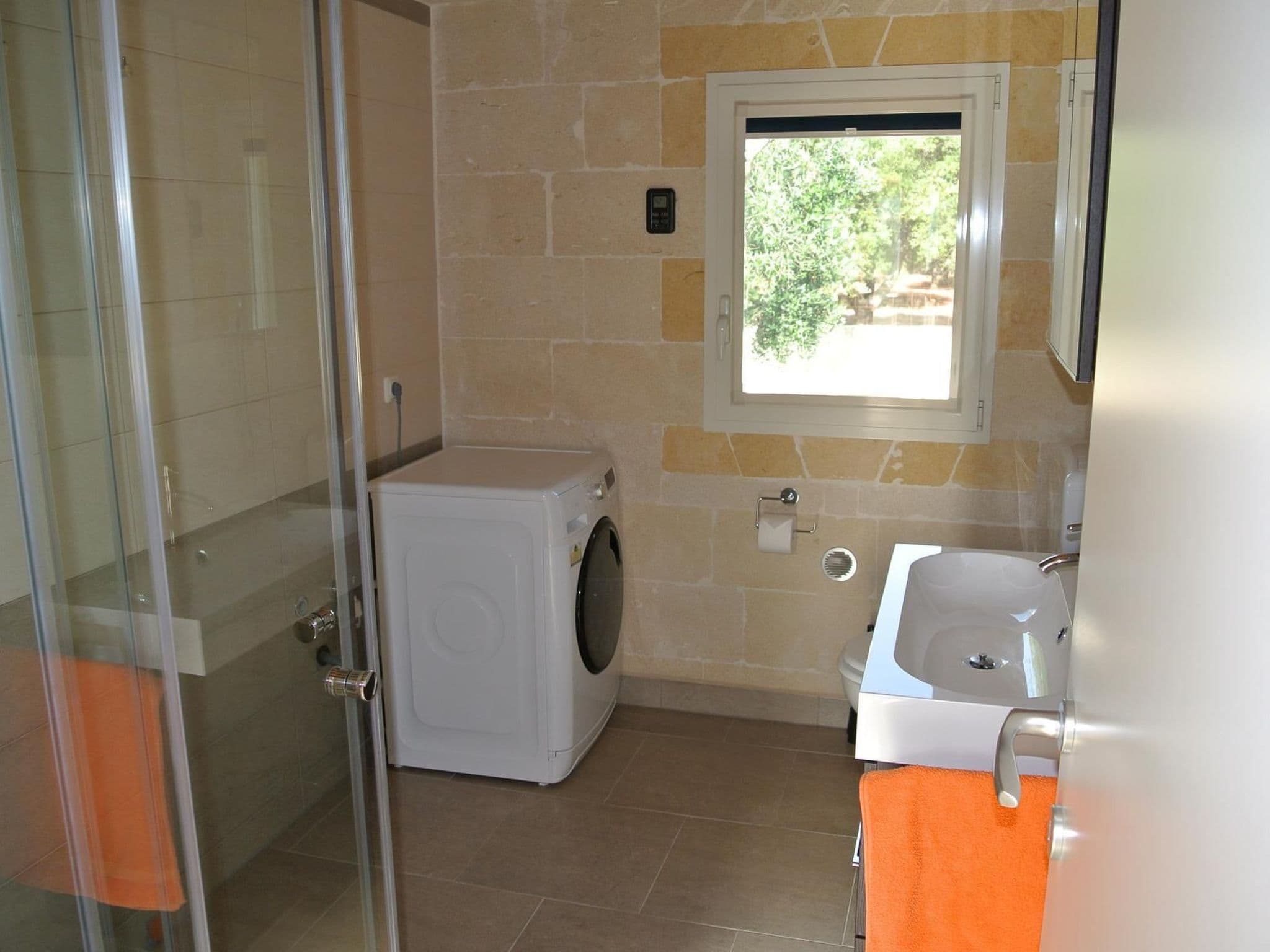Gallery Image 12