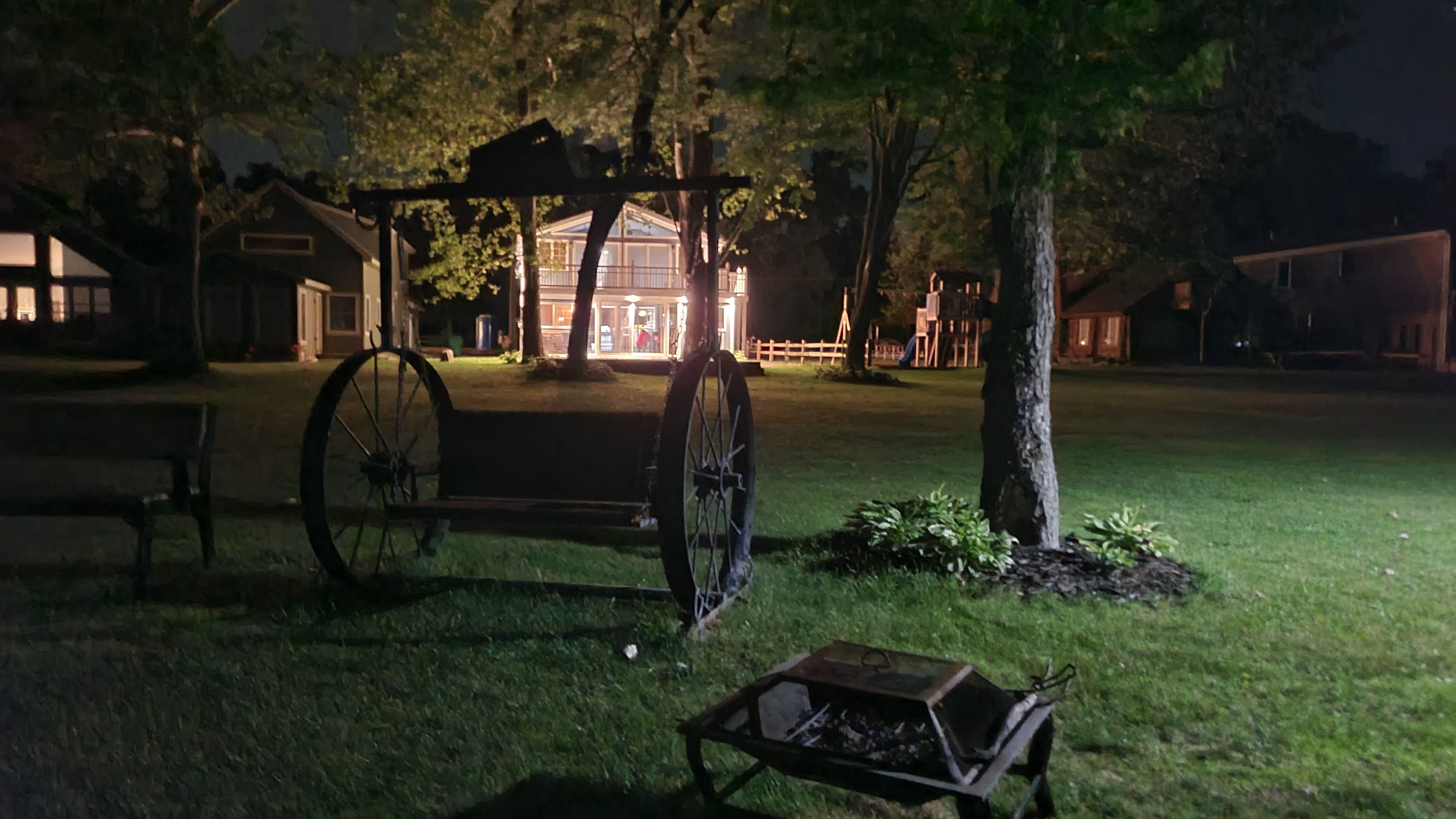 NIGHT SWING