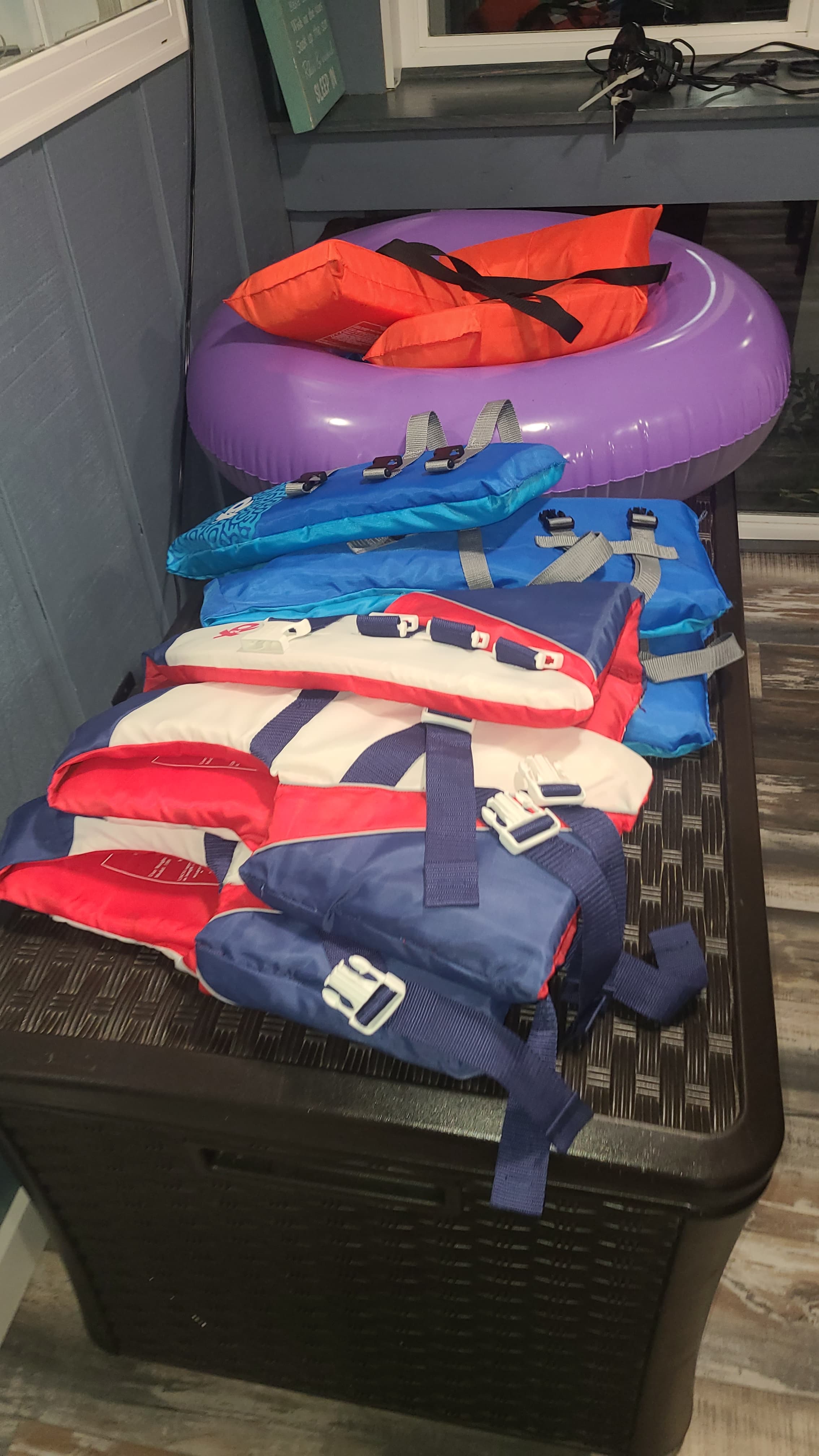 Personal Flotation Devices (PDFS)