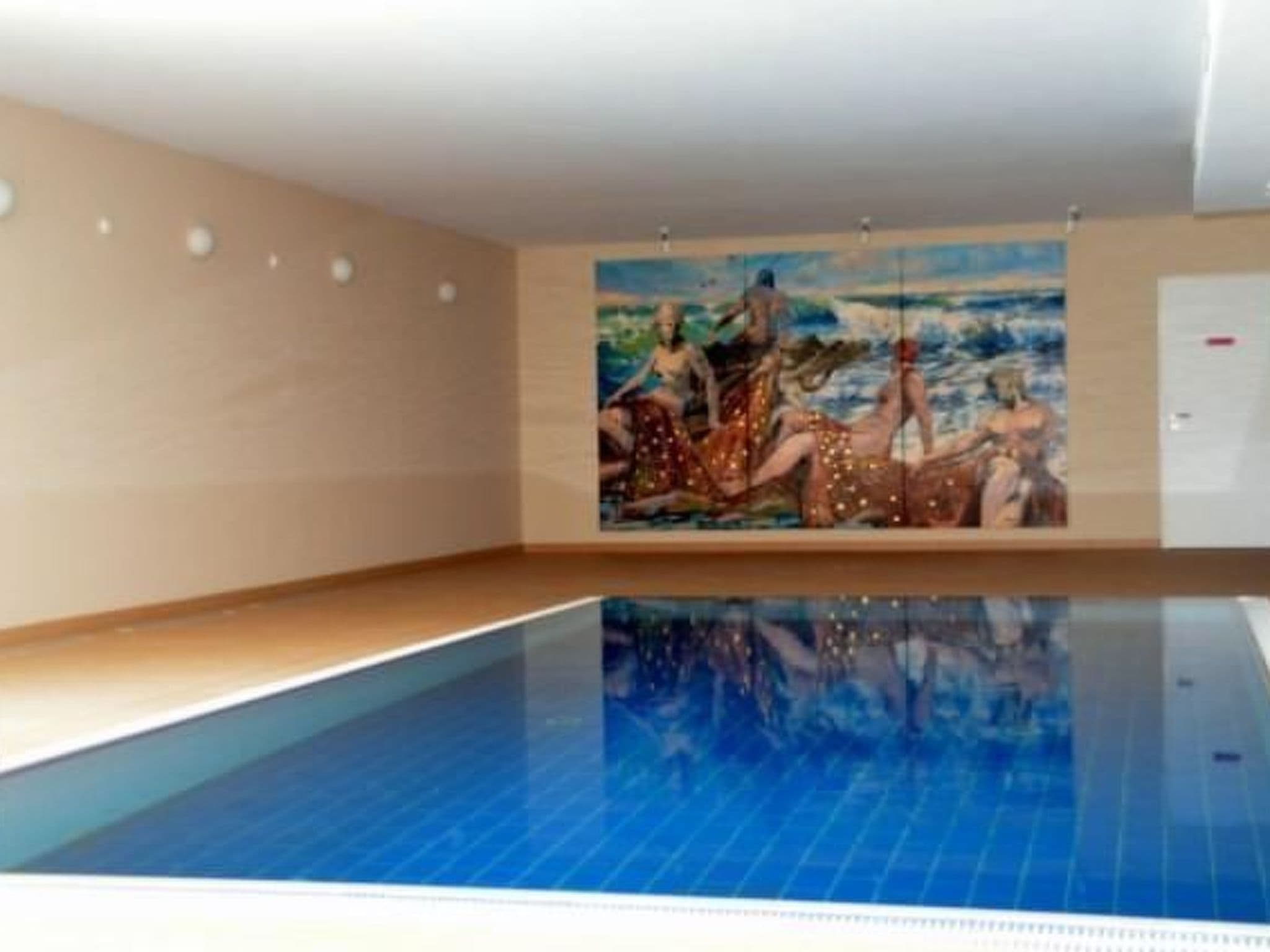 Pool Indoor