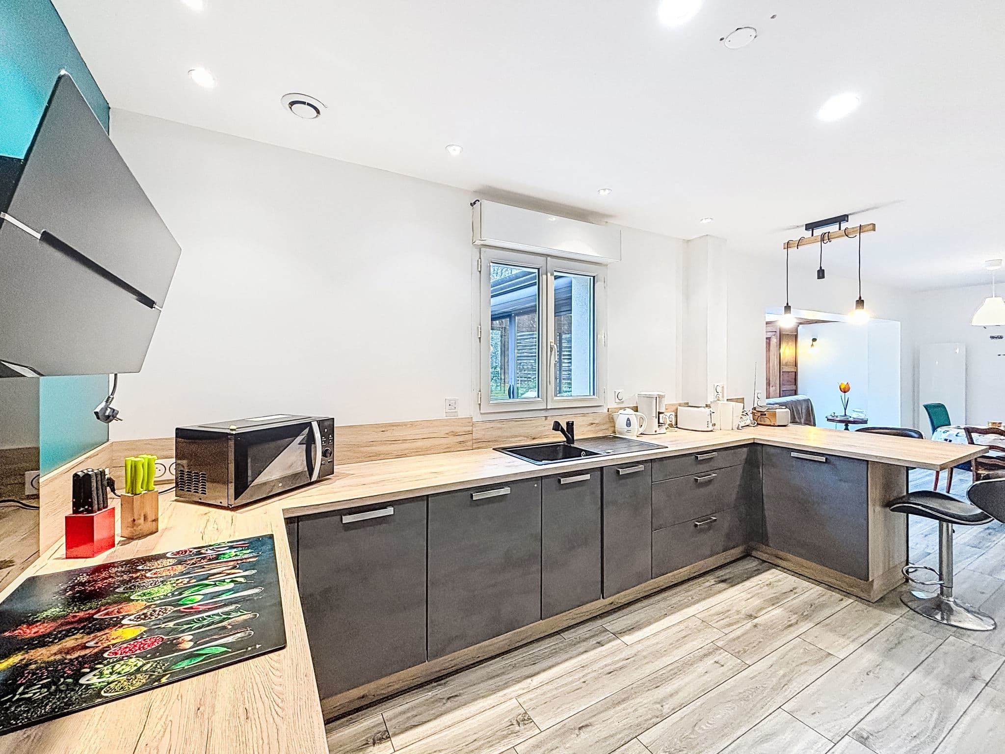 Kitchen / Dining Room