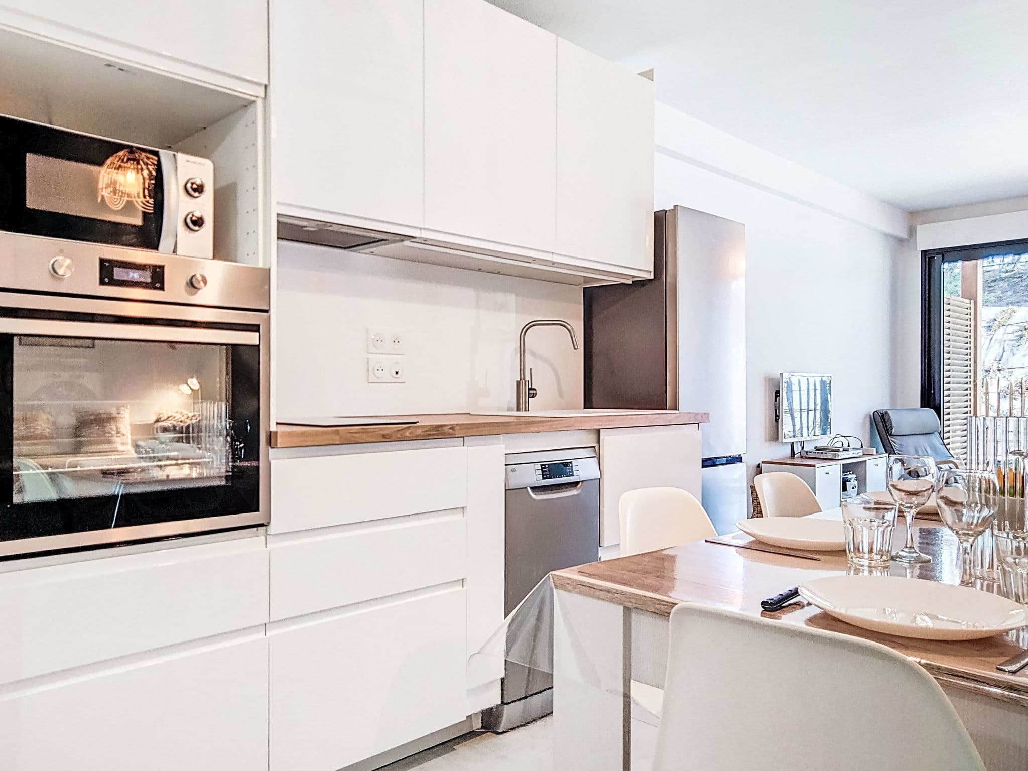 Kitchen / Dining Room