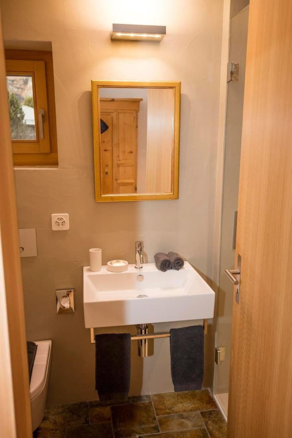 Bathroom / Wellness