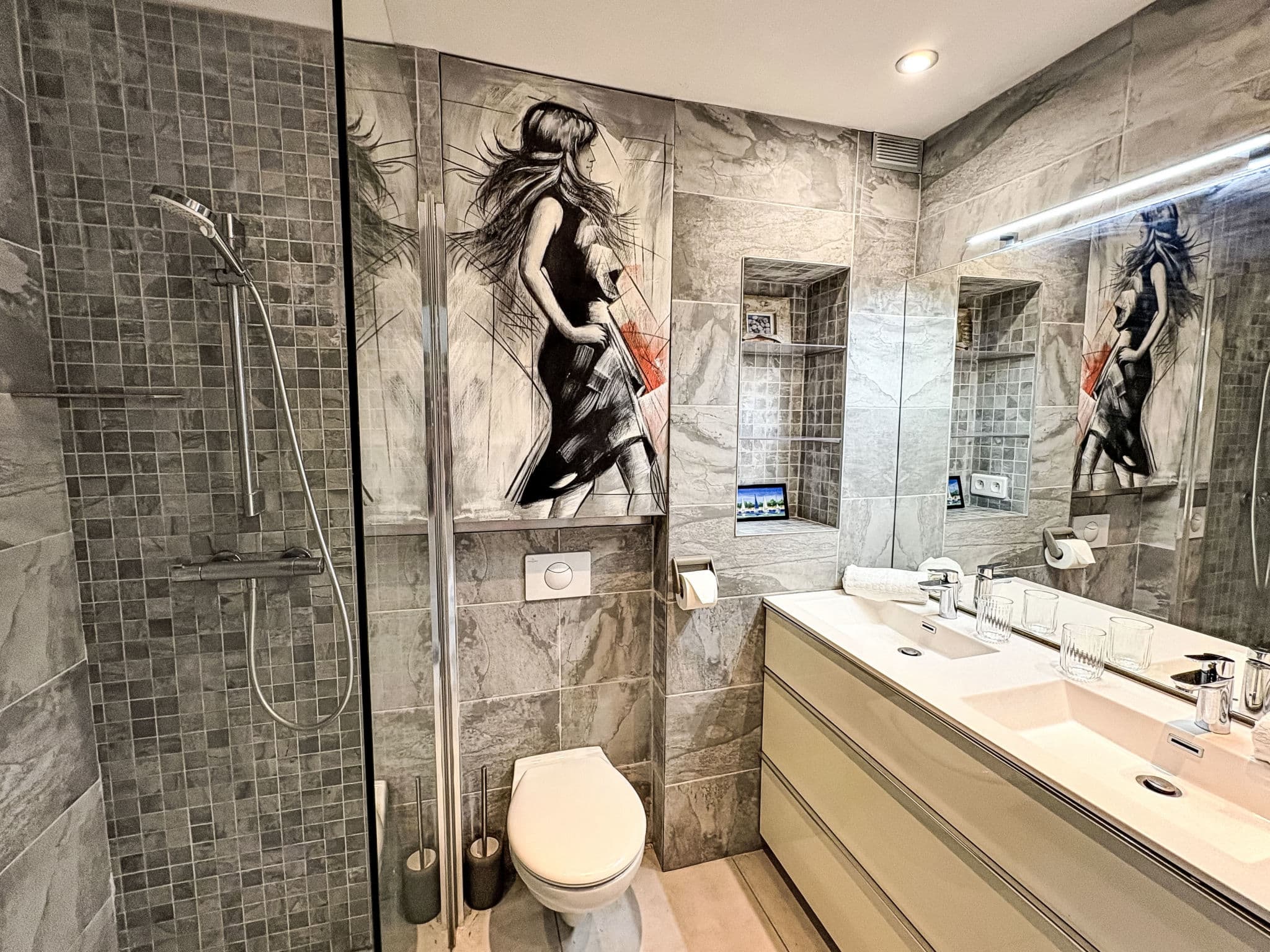 Bathroom / Wellness