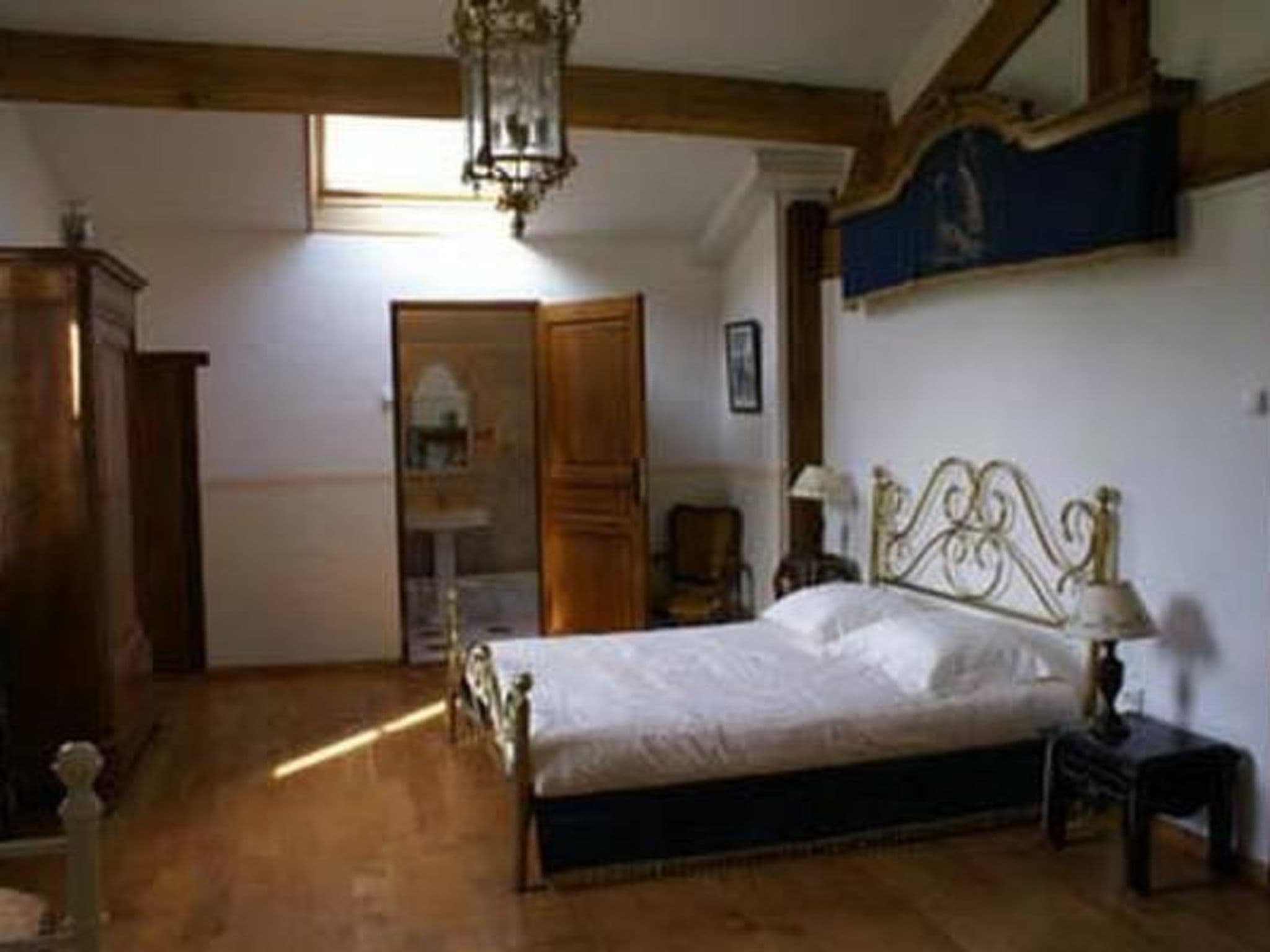 Gallery Image 17
