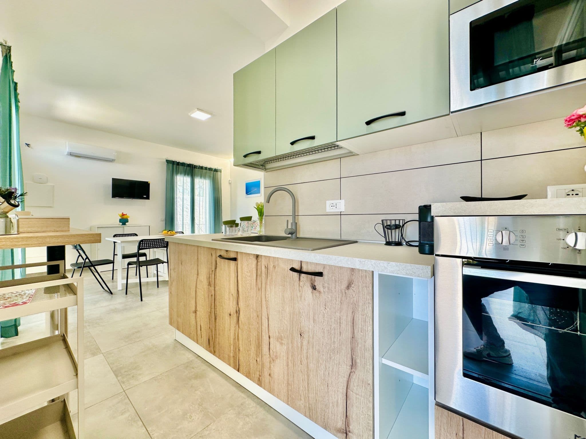 Kitchen / Dining Room