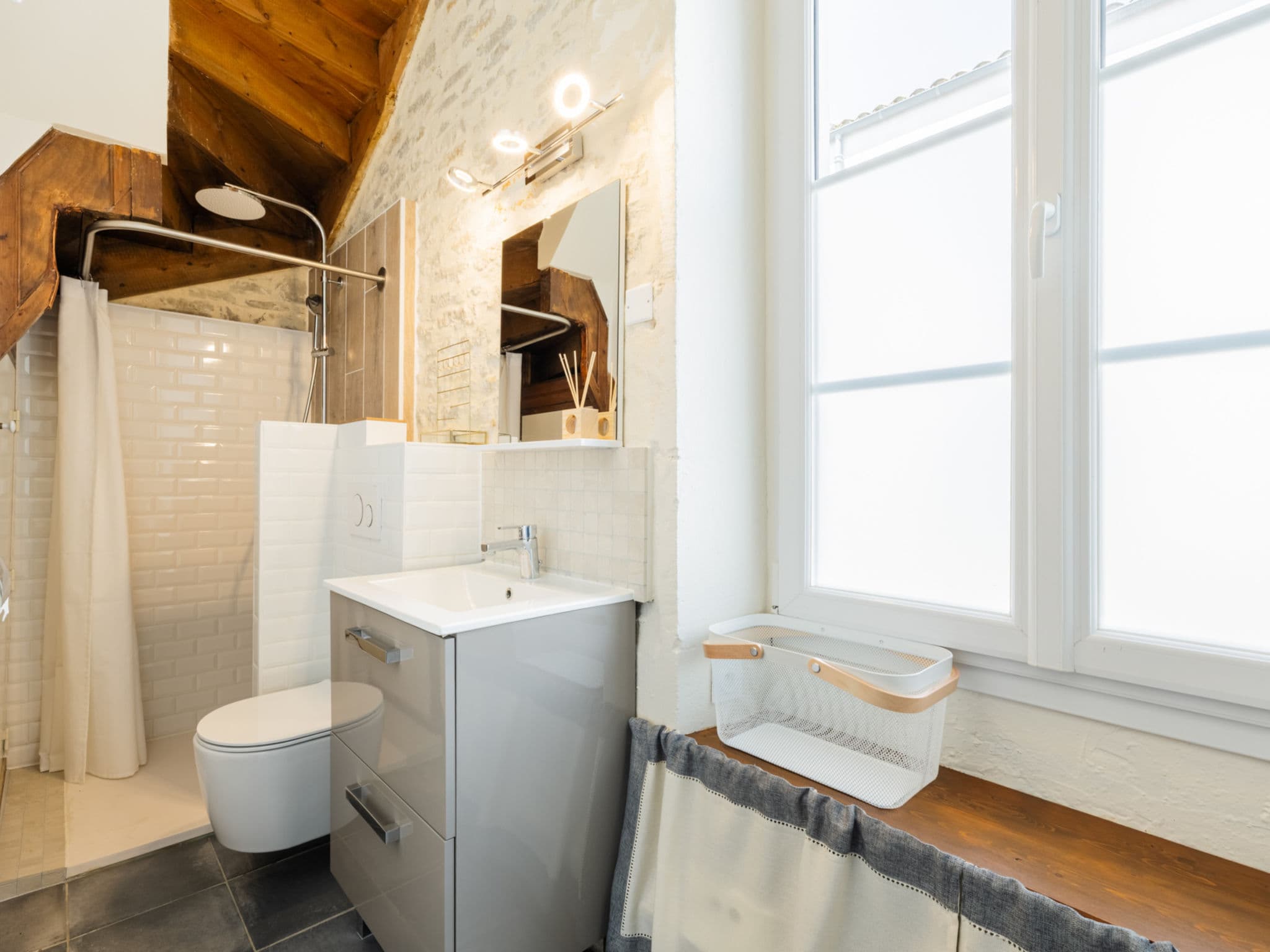 Bathroom / Wellness