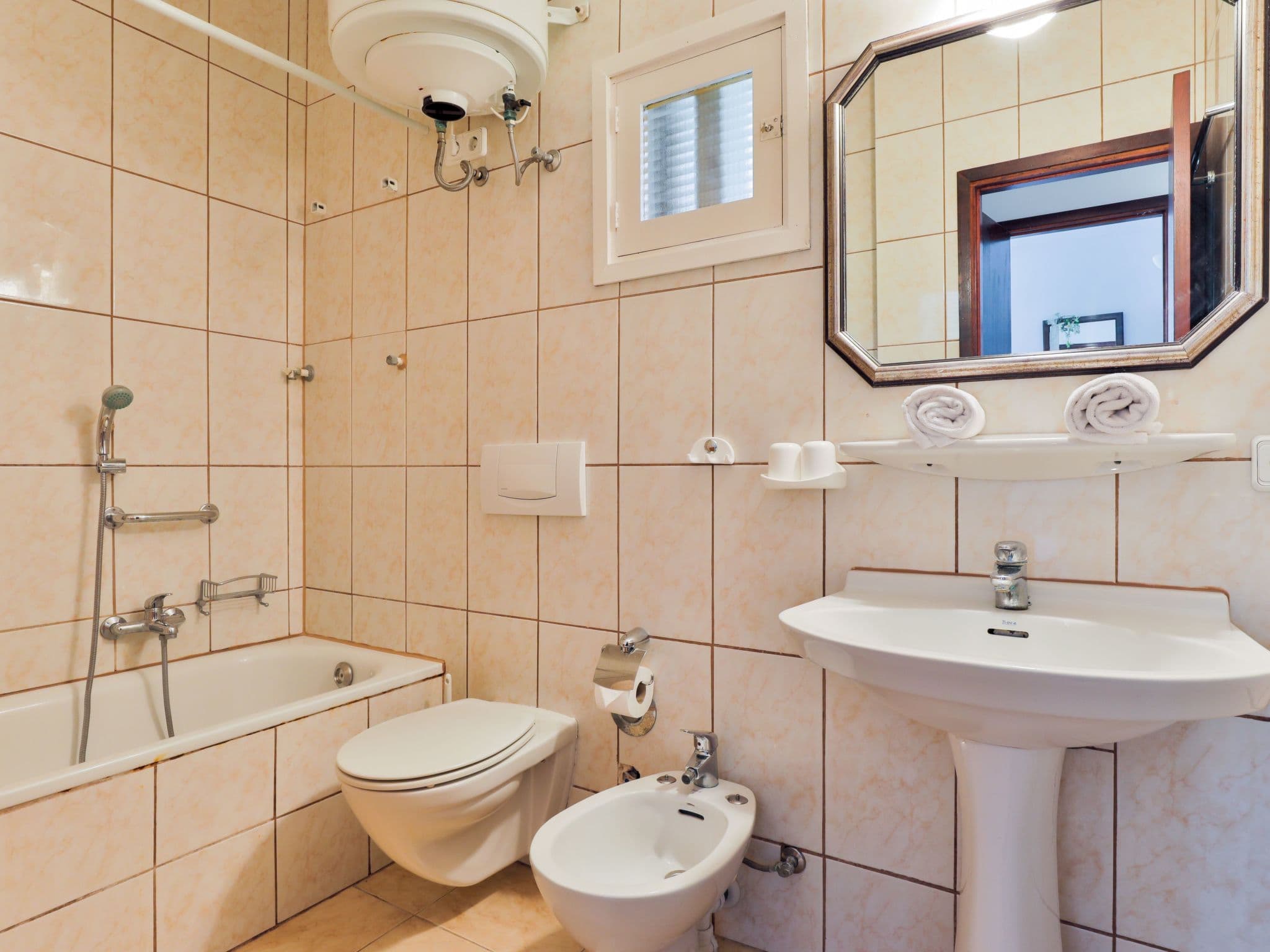 Bathroom / Wellness