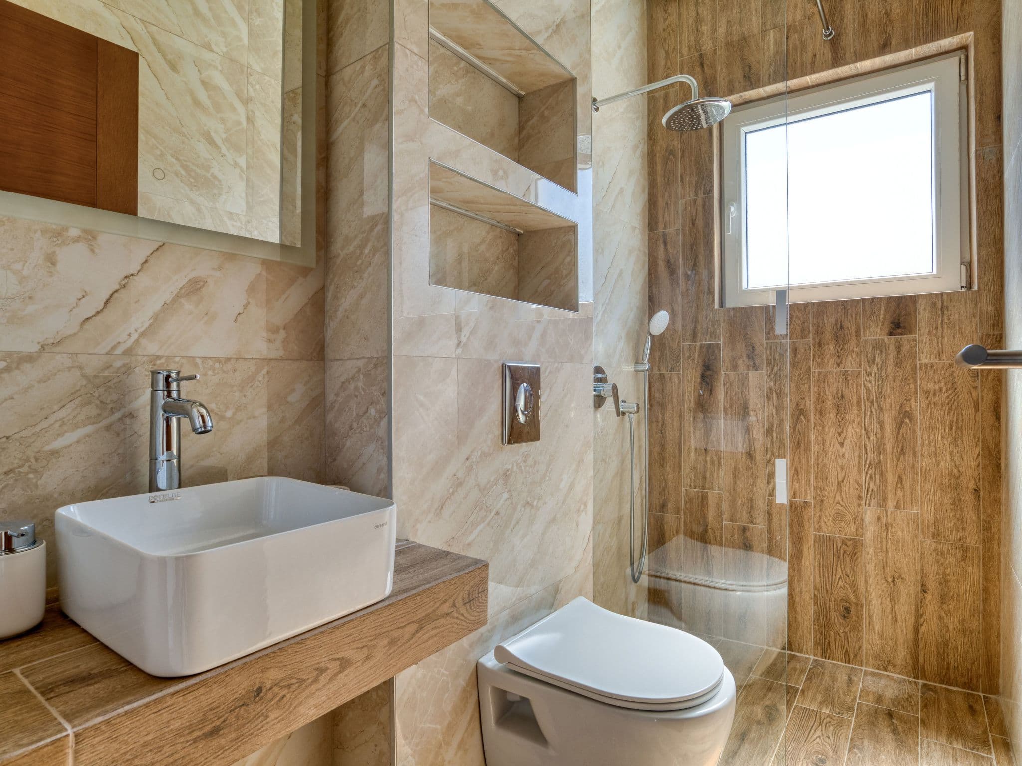 Bathroom / Wellness