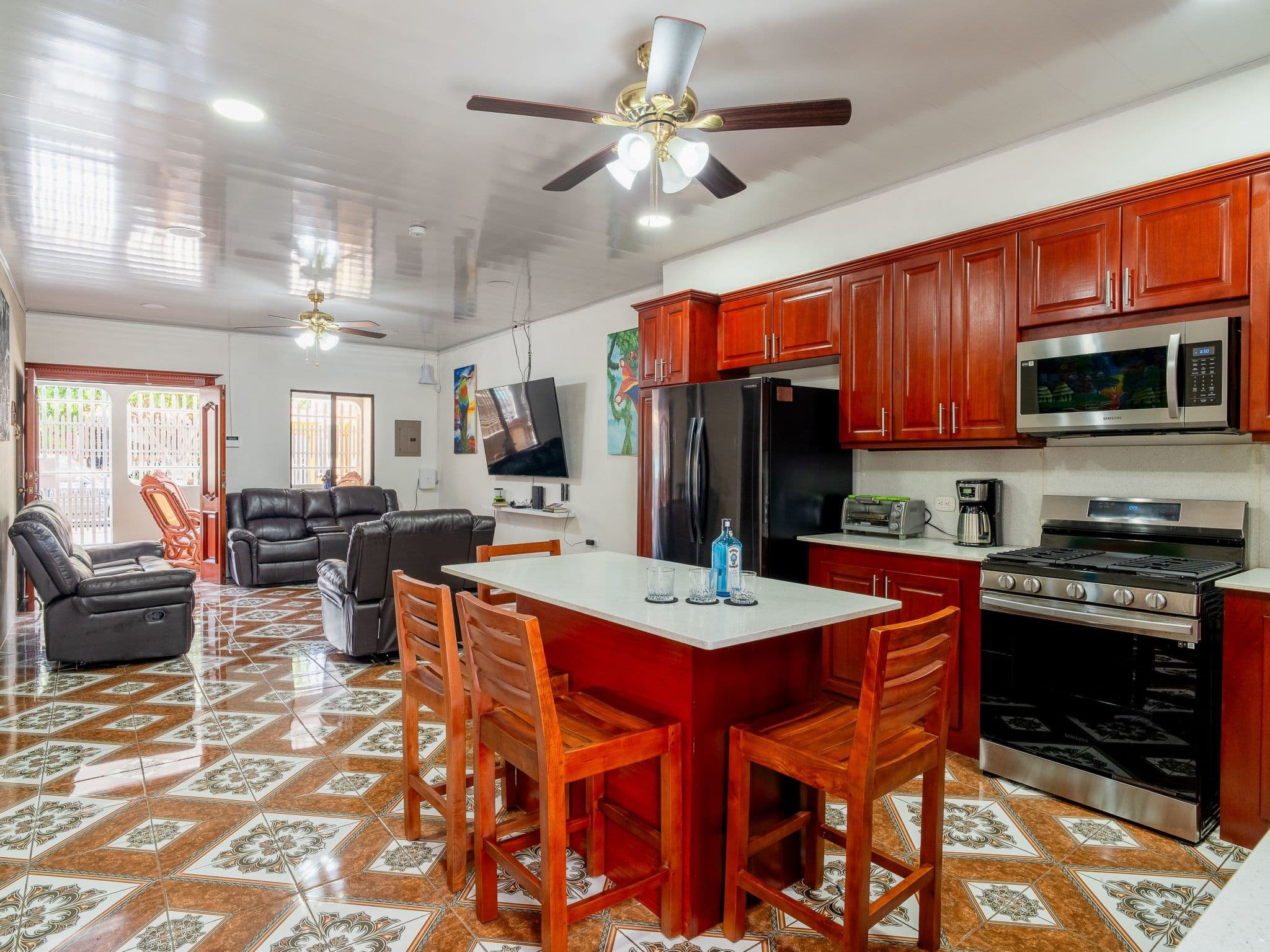 Kitchen / Dining Room