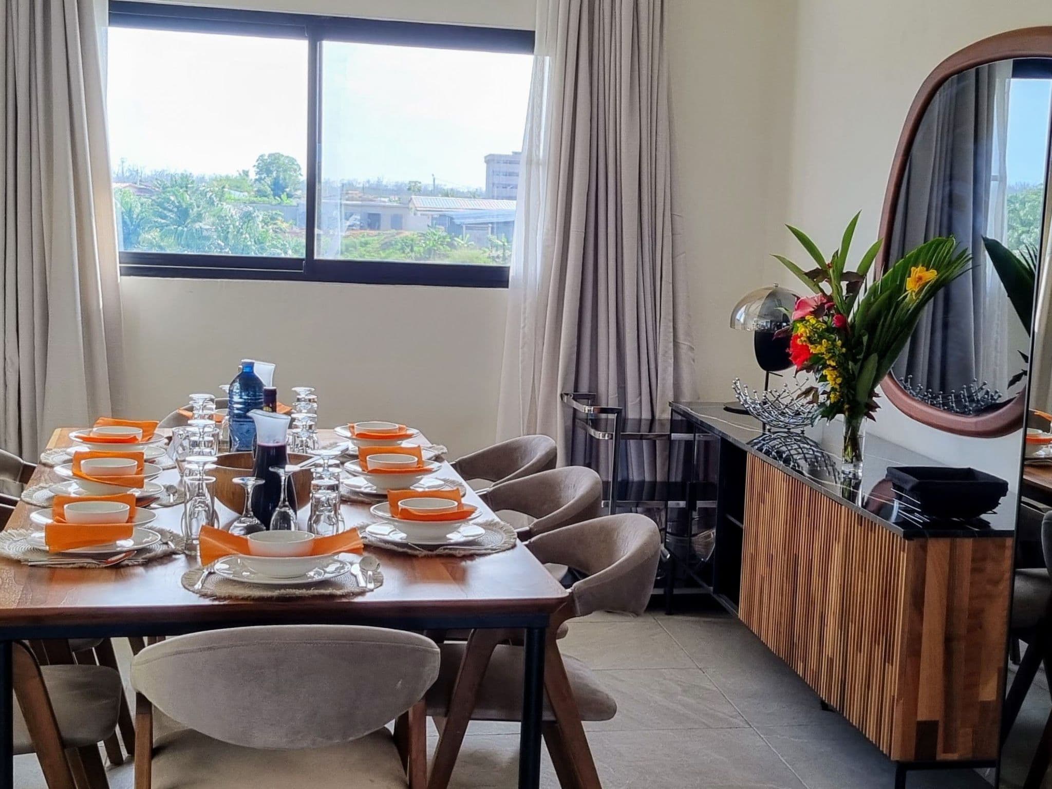 Kitchen / Dining Room