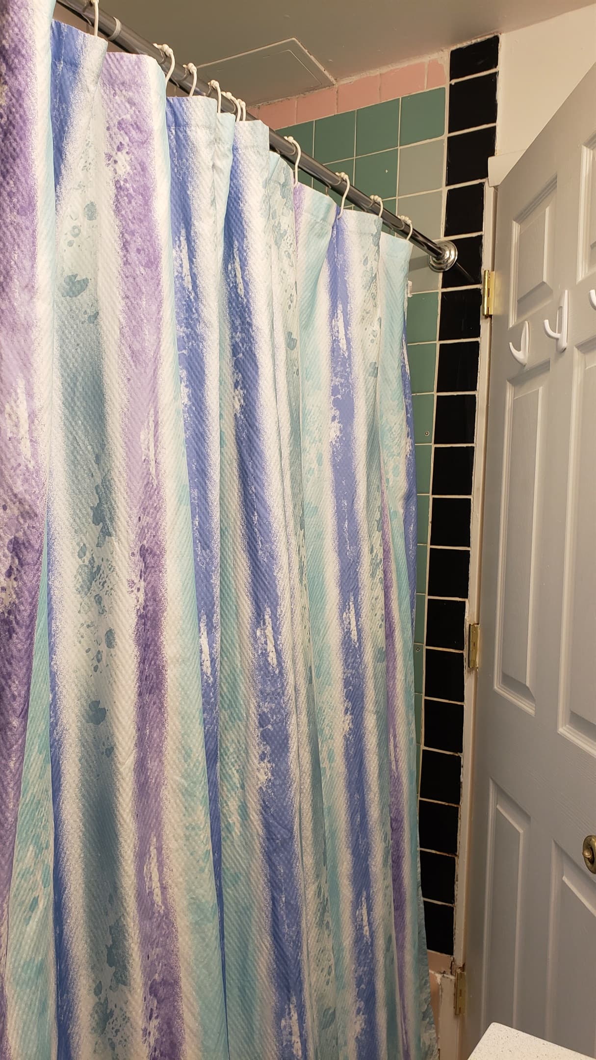 Both Floors have a Full shower/tub combo with tankless hot water heater.