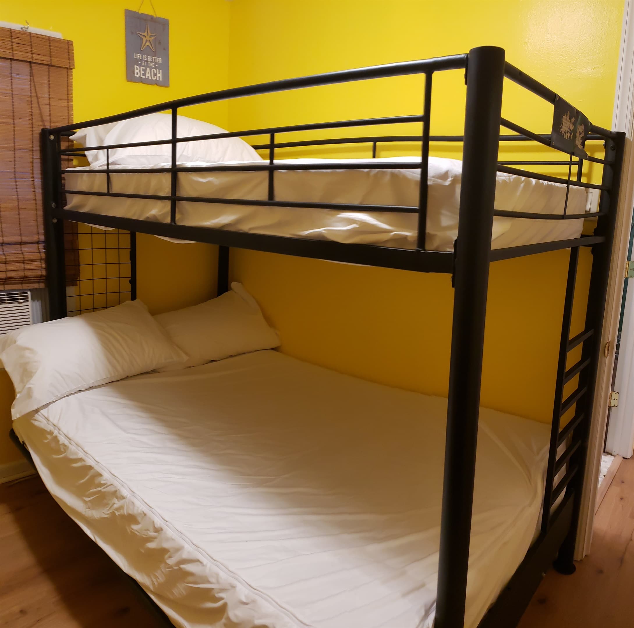 1st Floor: Twin Over Full Bunk