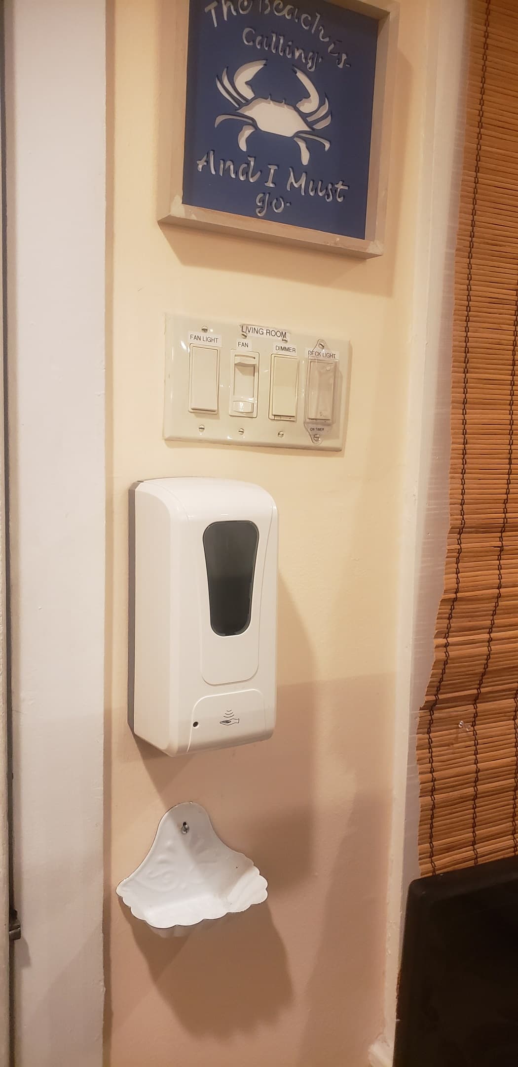 2nd Floor has an automatic hand sanitizer dispenser.