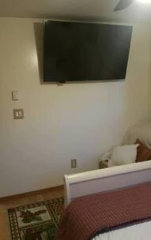 All bedrooms have 4K 60" SMART TVs. 