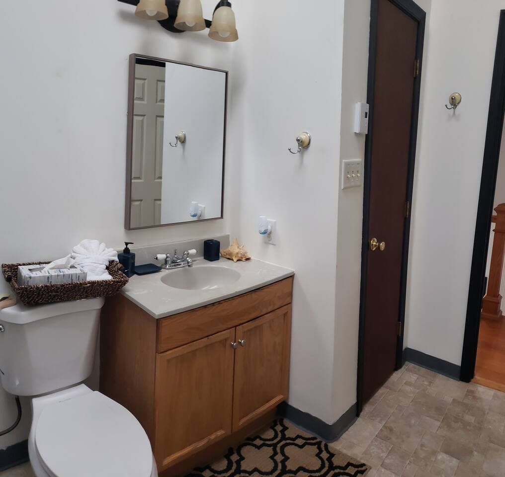 Plenty of storage in this bathroom as well. Large linen closets are awesome for the longer stays for more roomier storage of your belongings. All sinks have first aid kits.