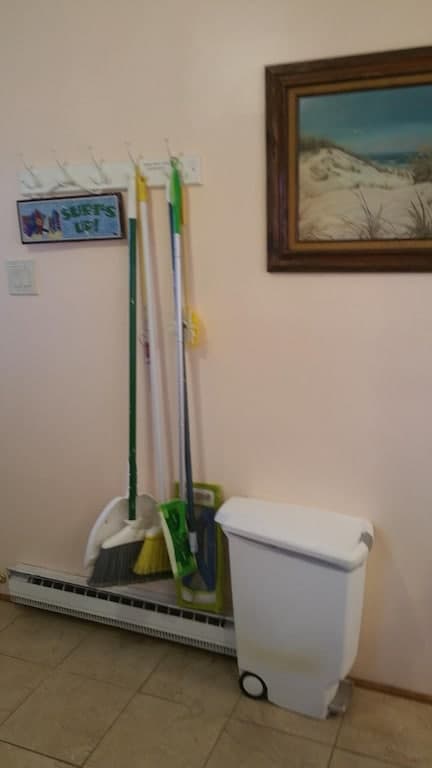 We provide plenty of cleaning products to aid cleaning at the end of your stay.