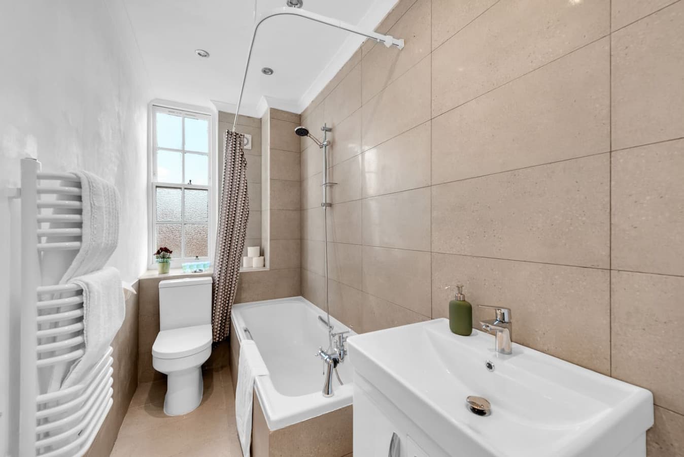 You will also find a 3 piece bathroom suite with a shower over the bath tub offering a refreshing and comfortable space for relaxation and rejuvenation.