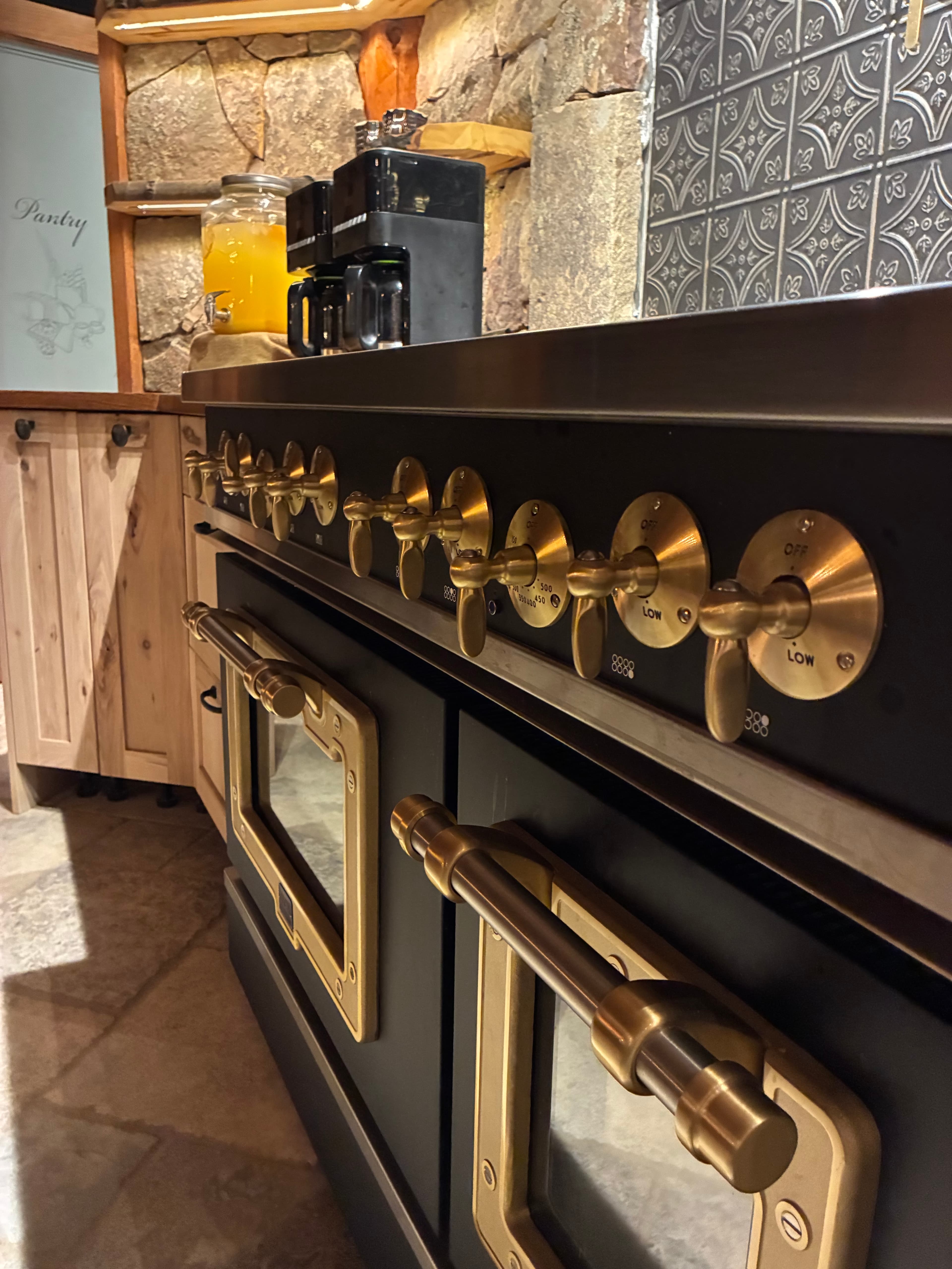 Kitchen Oven