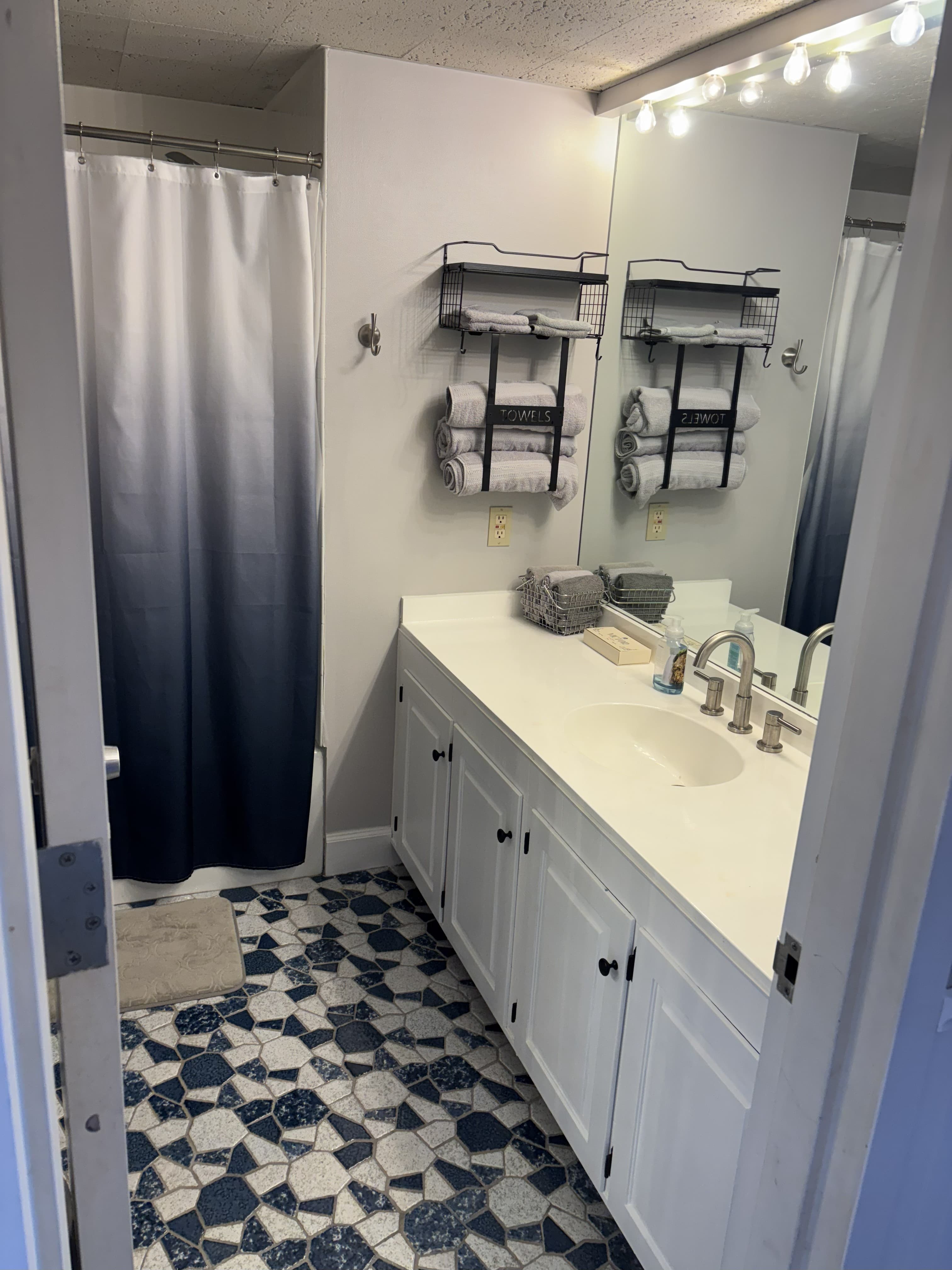 Full bathroom