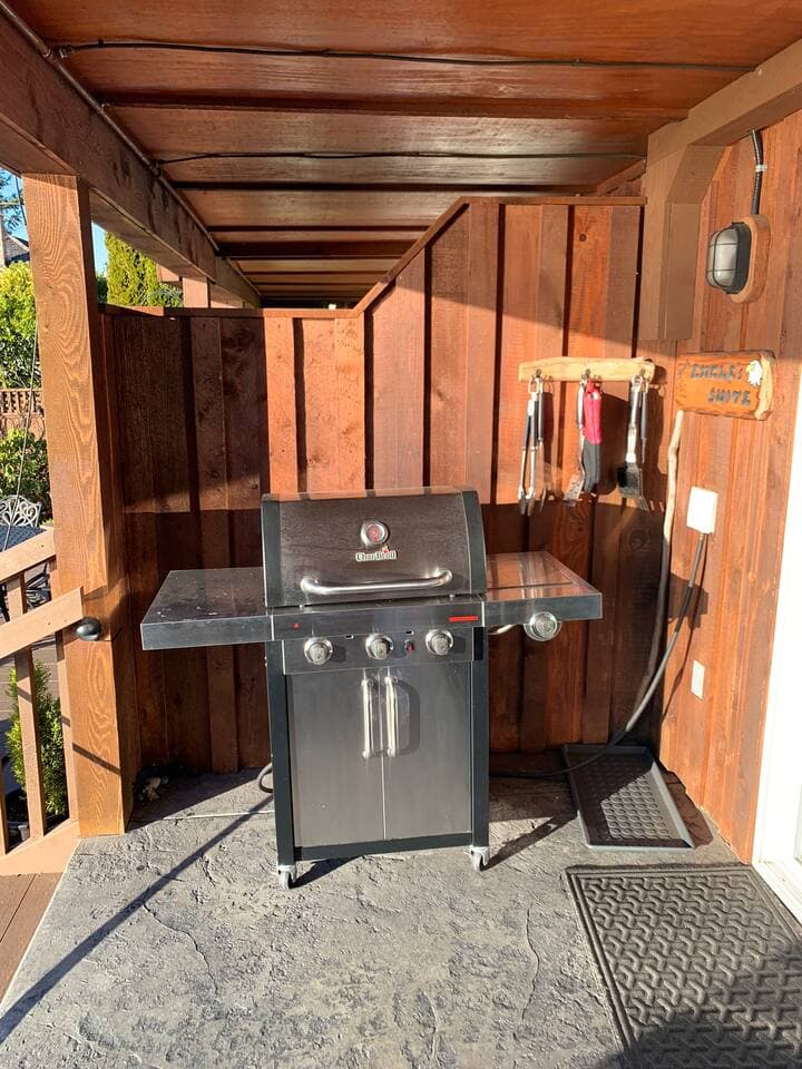 Hawk BBQ