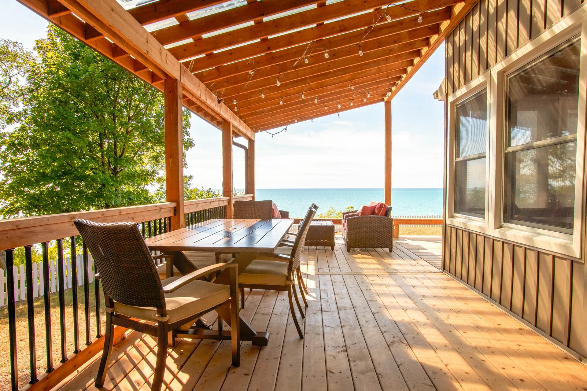 Dine in style outside