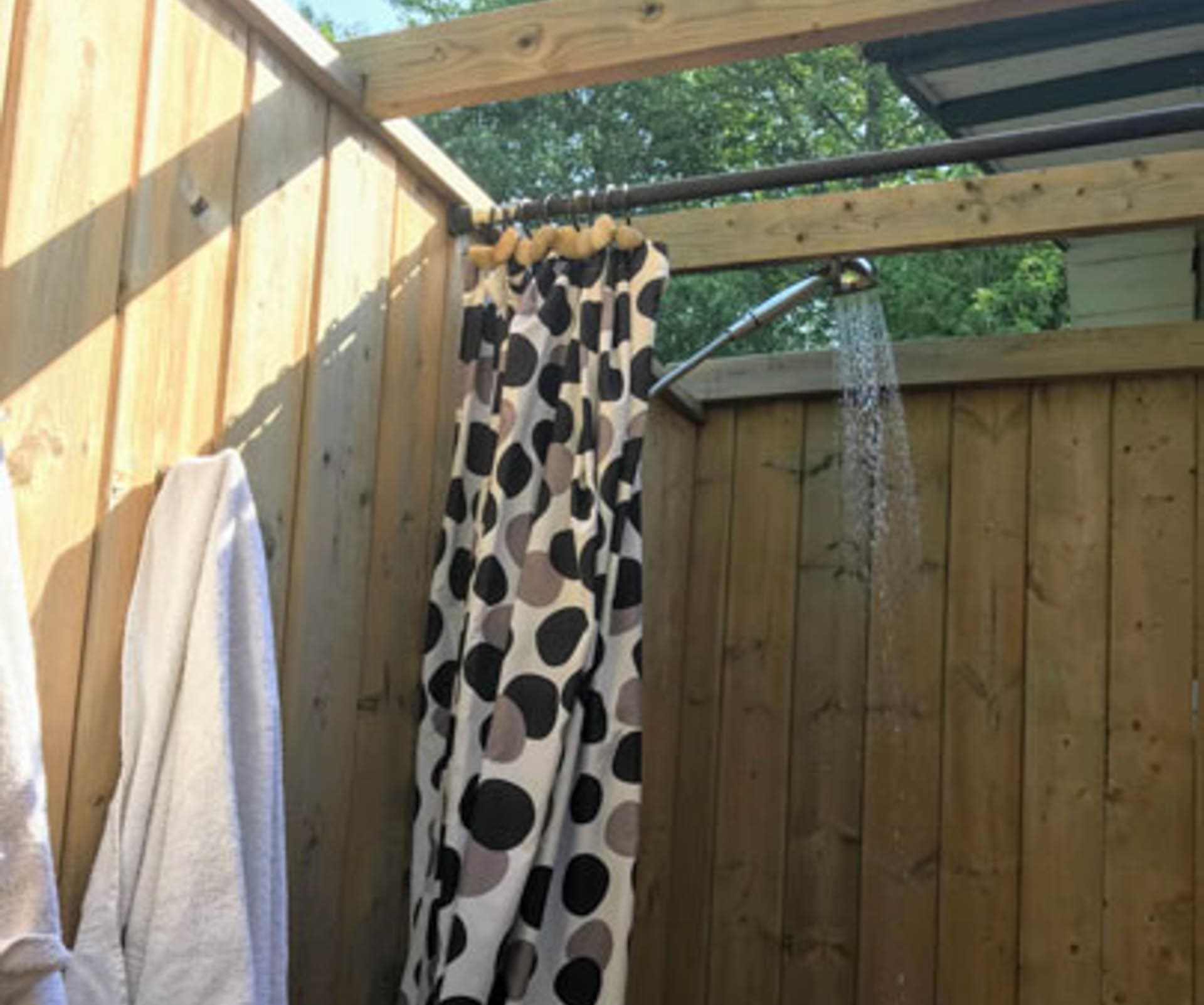 Shower with nature